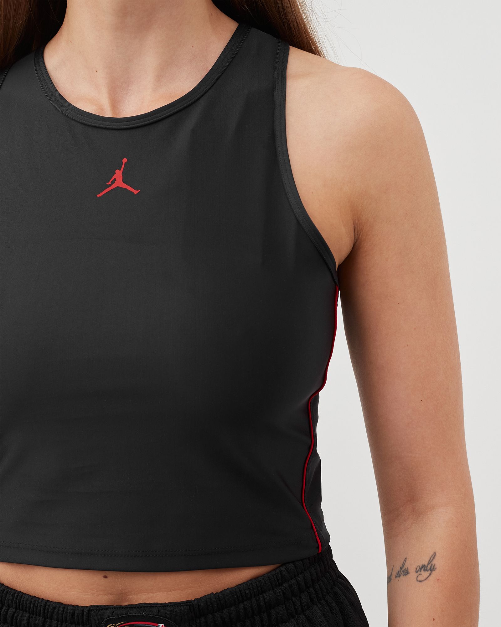 WMNS ESSENTIAL Crop Top