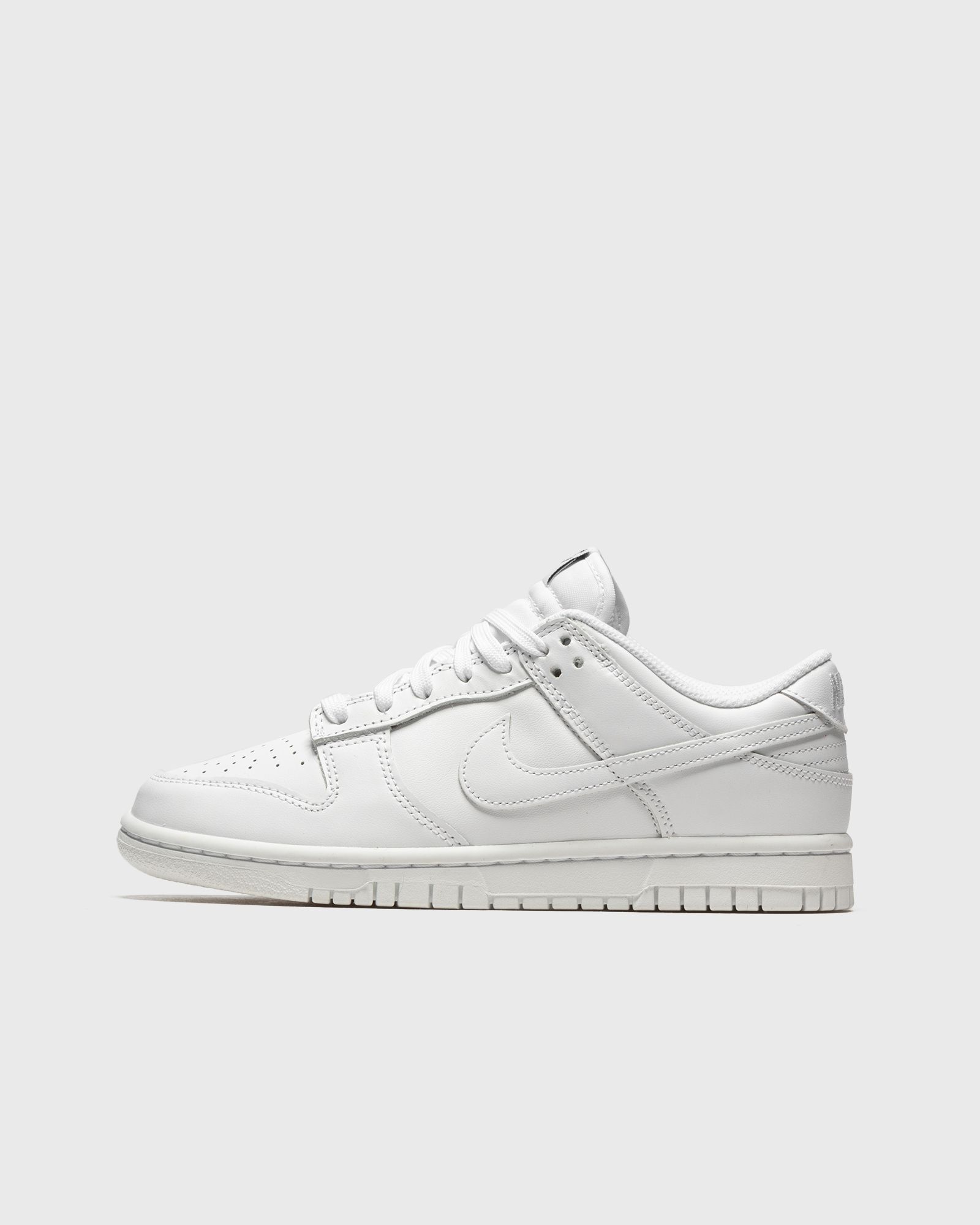 WMNS DUNK LOW "Triple White"