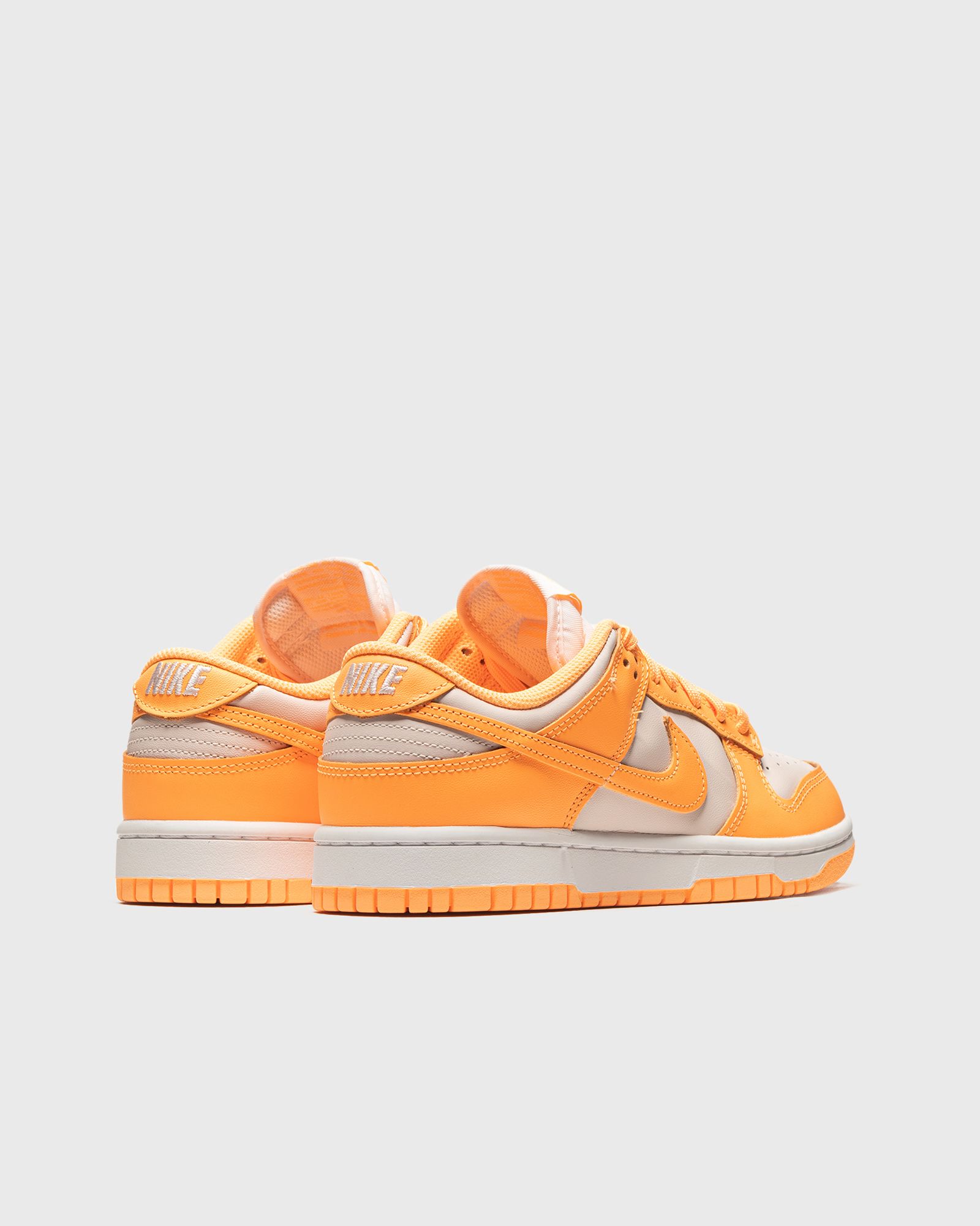 WMNS Dunk Low