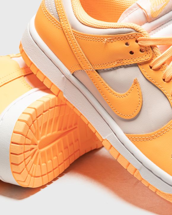 WMNS Dunk Low