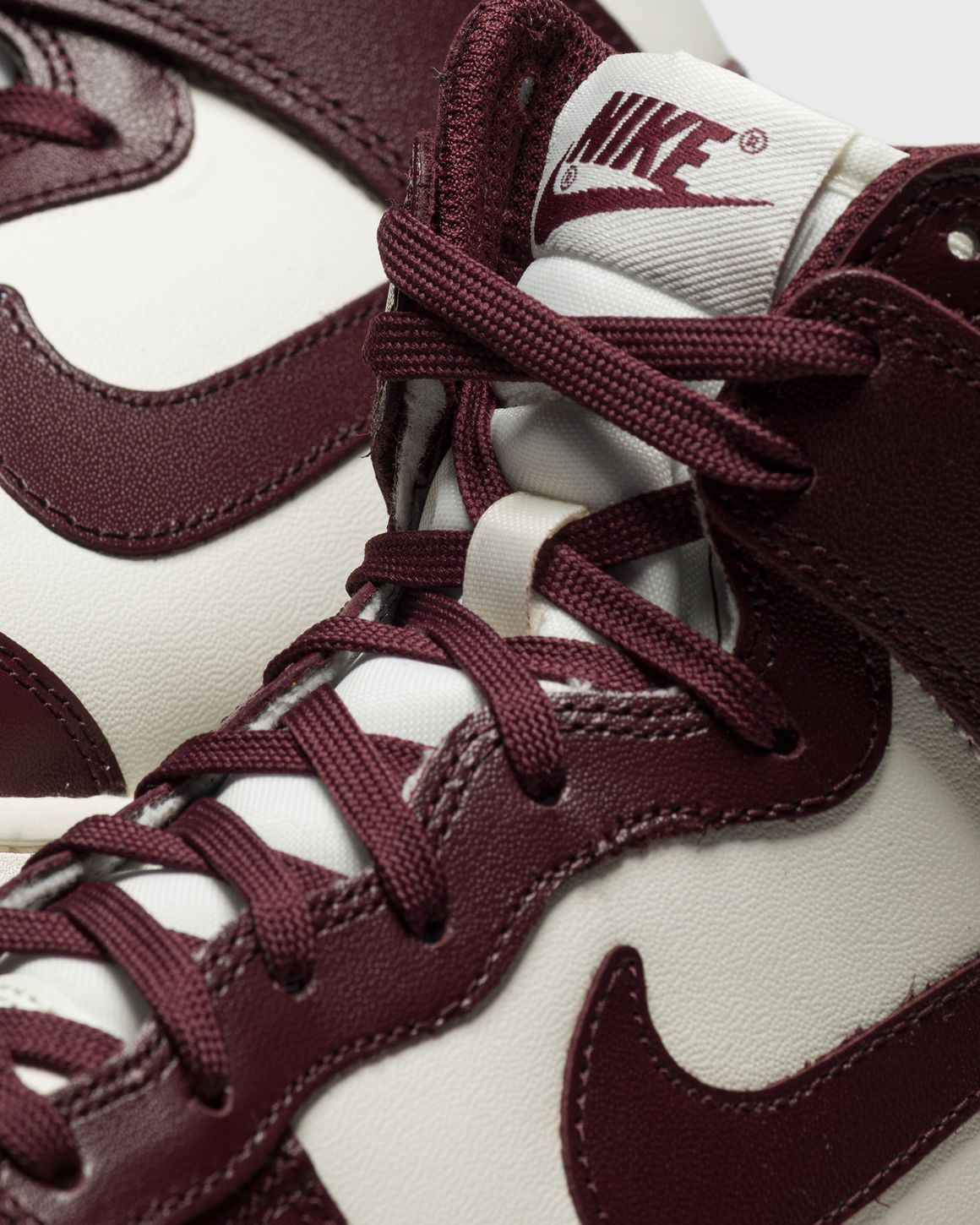 Nike WMNS Dunk High Red | BSTN Store
