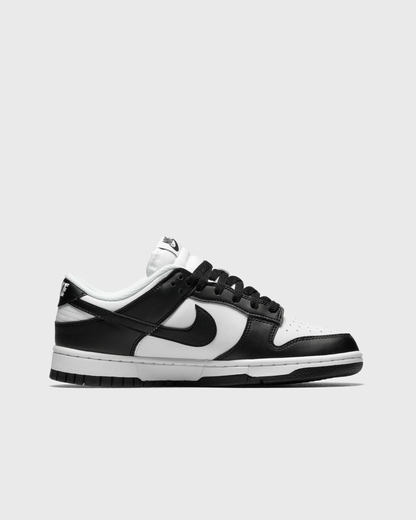 WMNS Dunk Low Next Nature 'Black/White'
