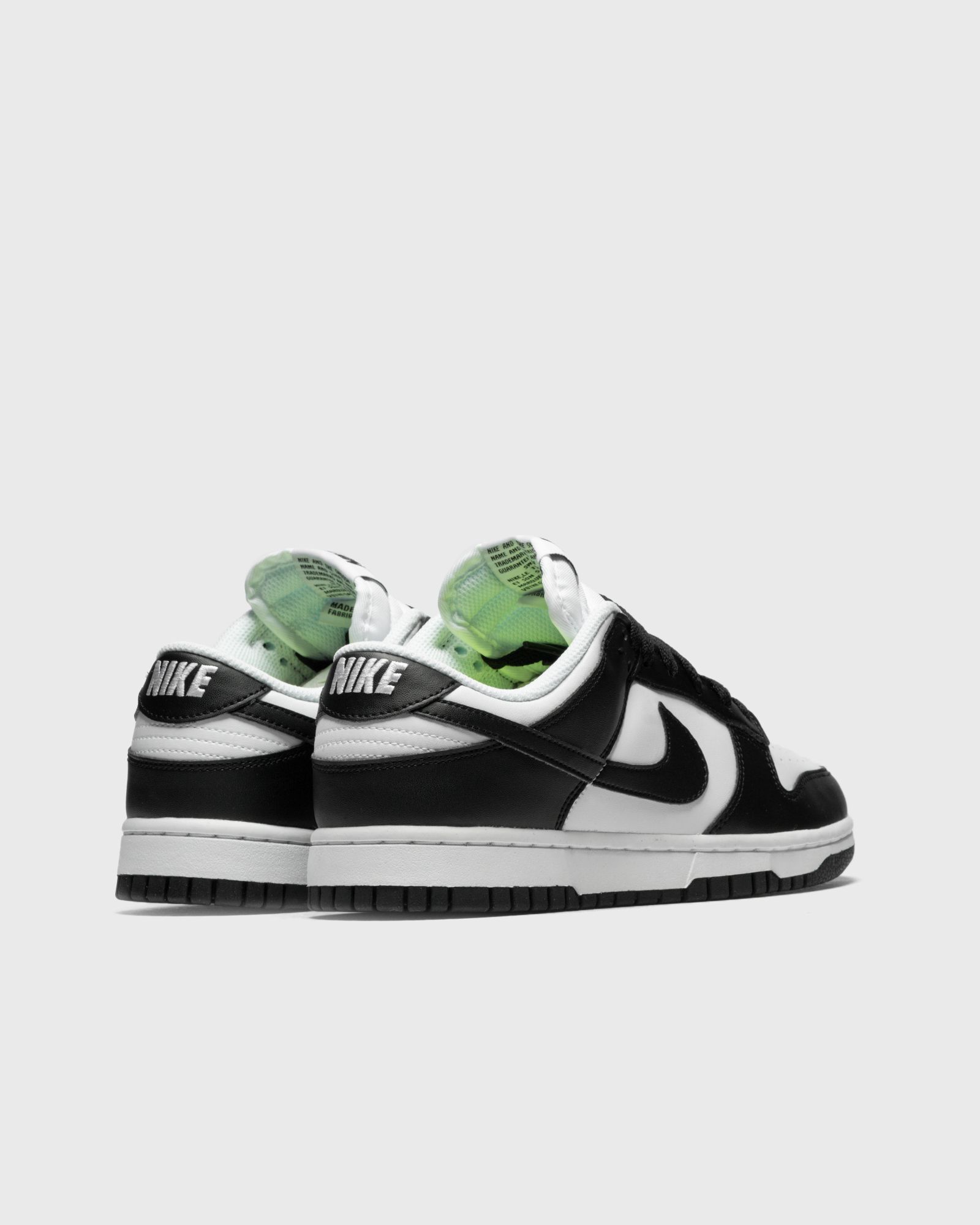 WMNS Dunk Low Next Nature 'Black/White'