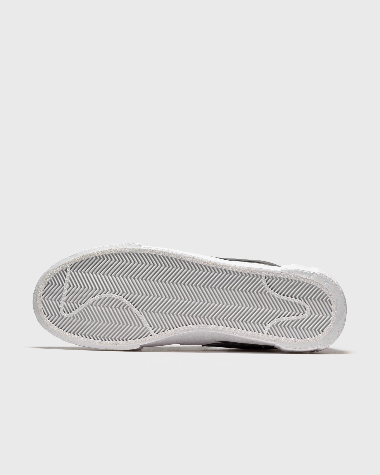 NIKE X SACAI BLAZER LOW