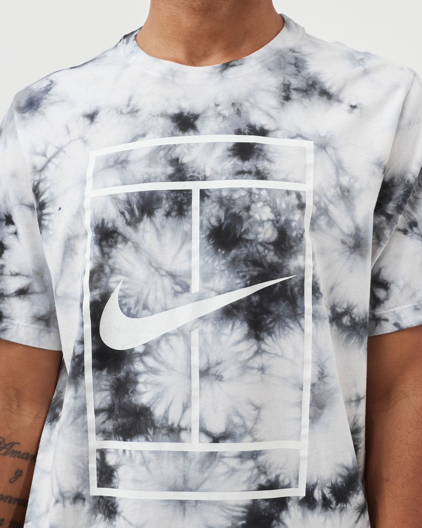 NIKECOURT Tie-Dye Tennis Tee