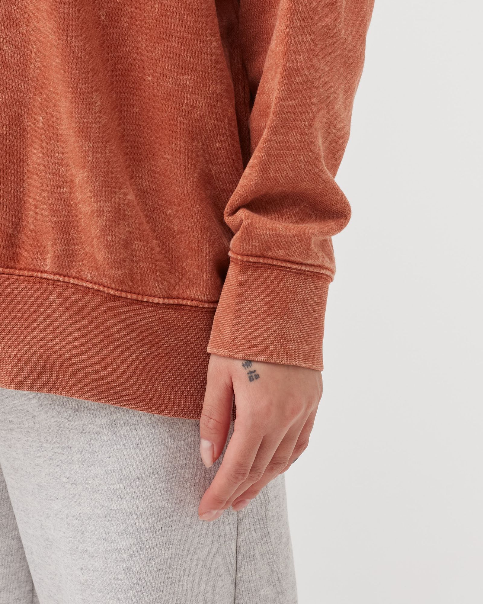 WMNS ESSENTIALS VELOUR POPOVER Hoodie
