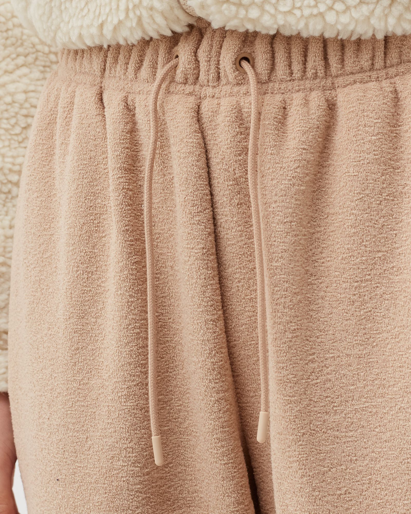 WMNS Essentials Plush High-Rise Joggers