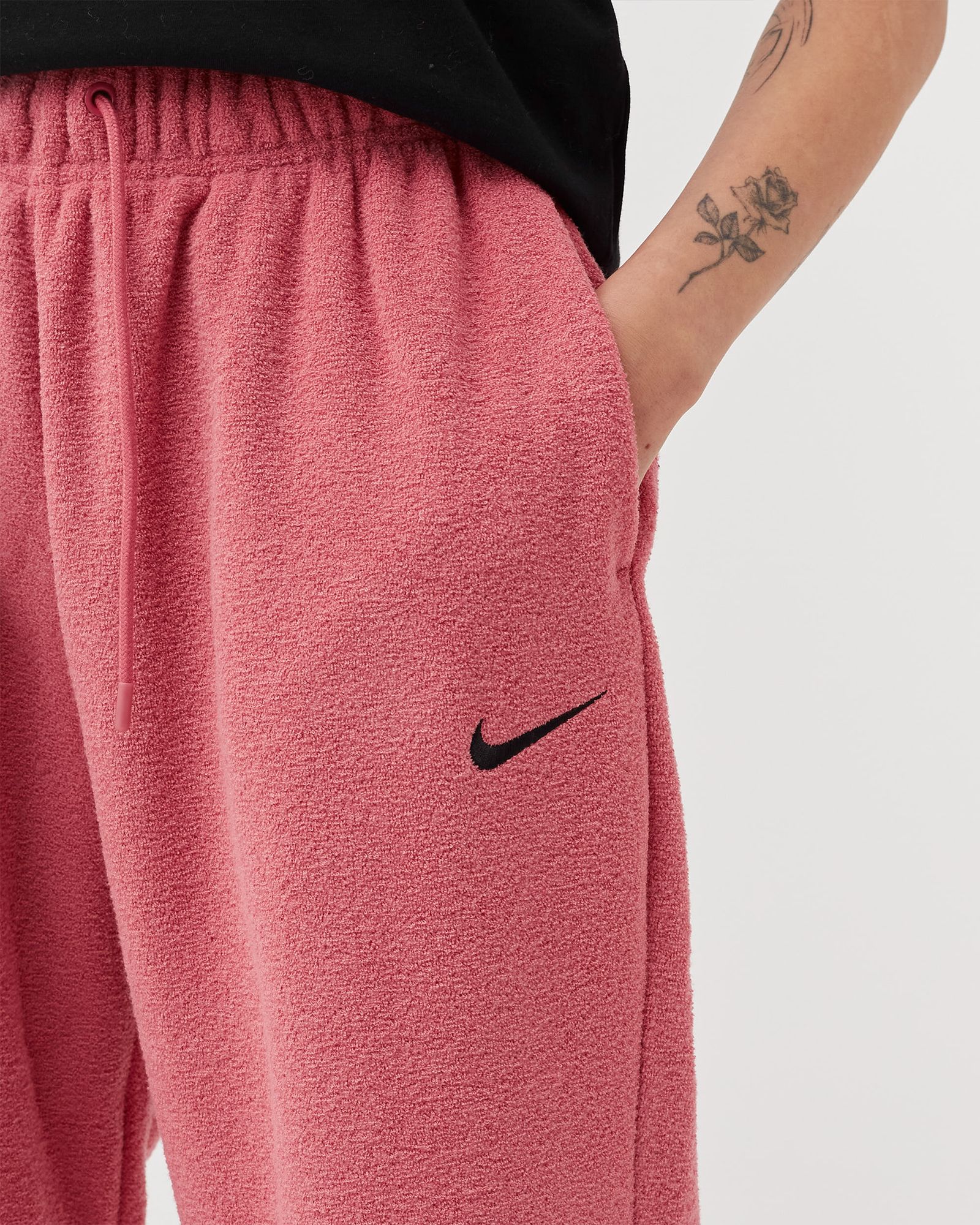 WMNS Essentials Plush High-Rise Joggers