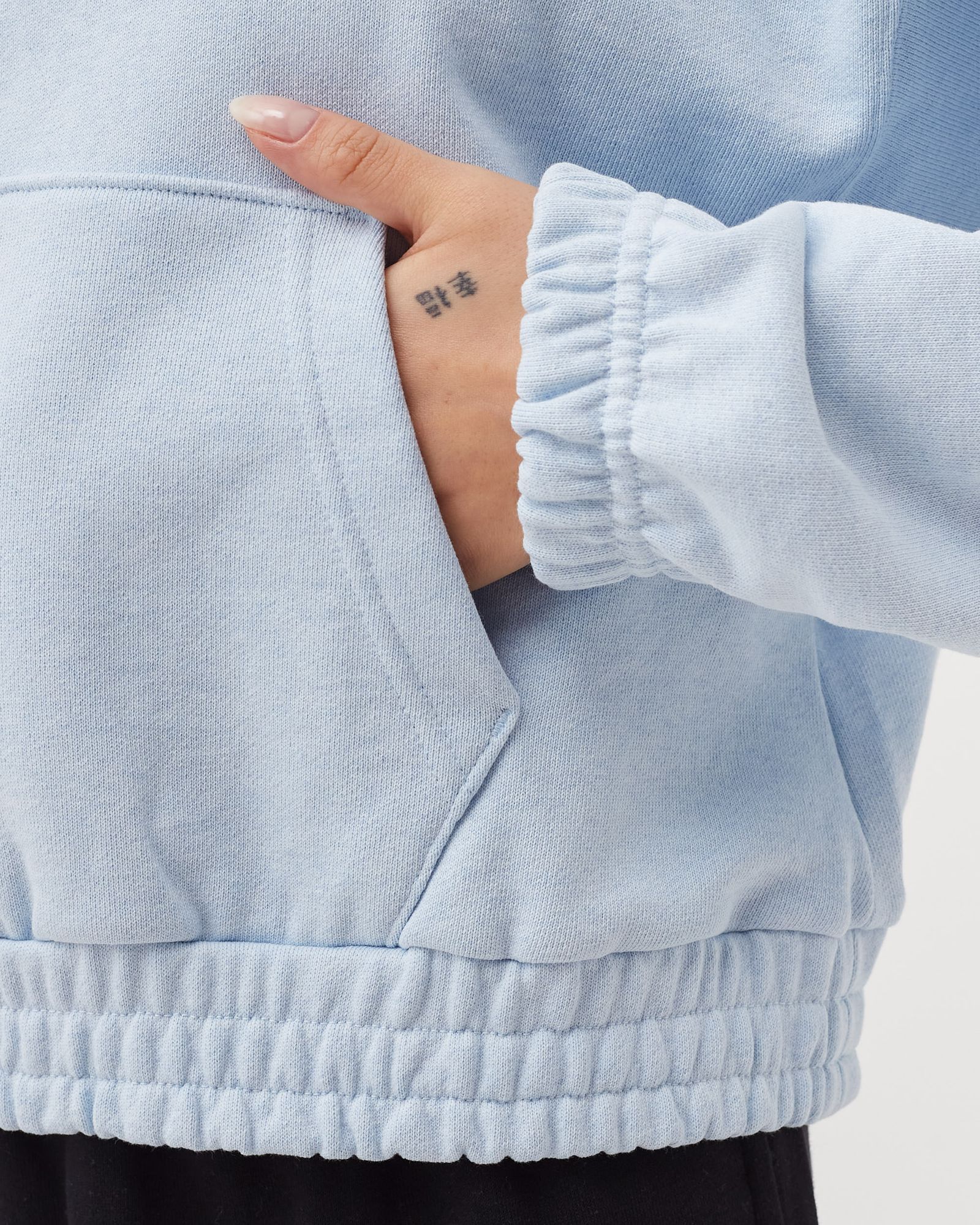 WMNS Essentials Fleece Hoodie