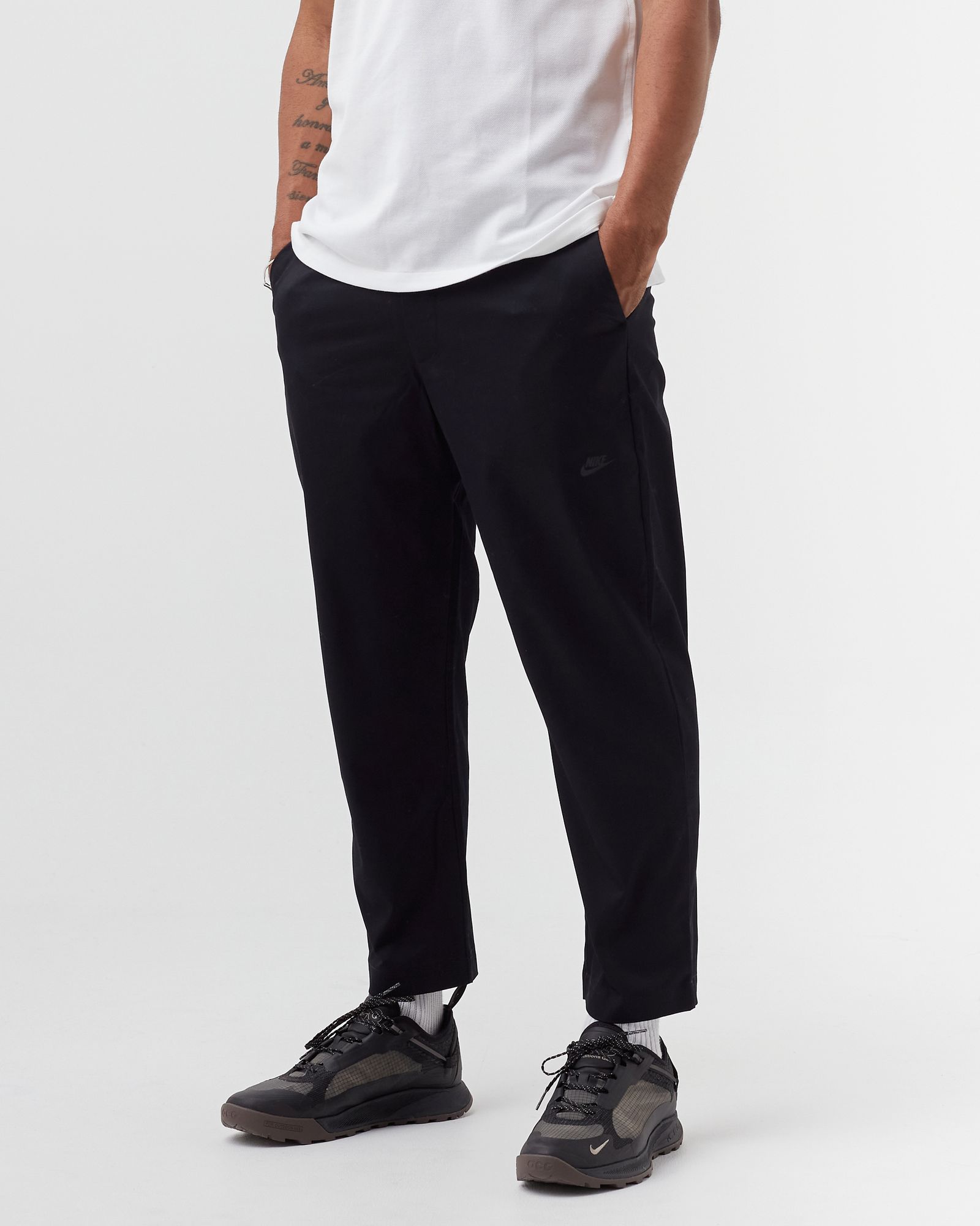 Woven Unlined Sneaker Pants