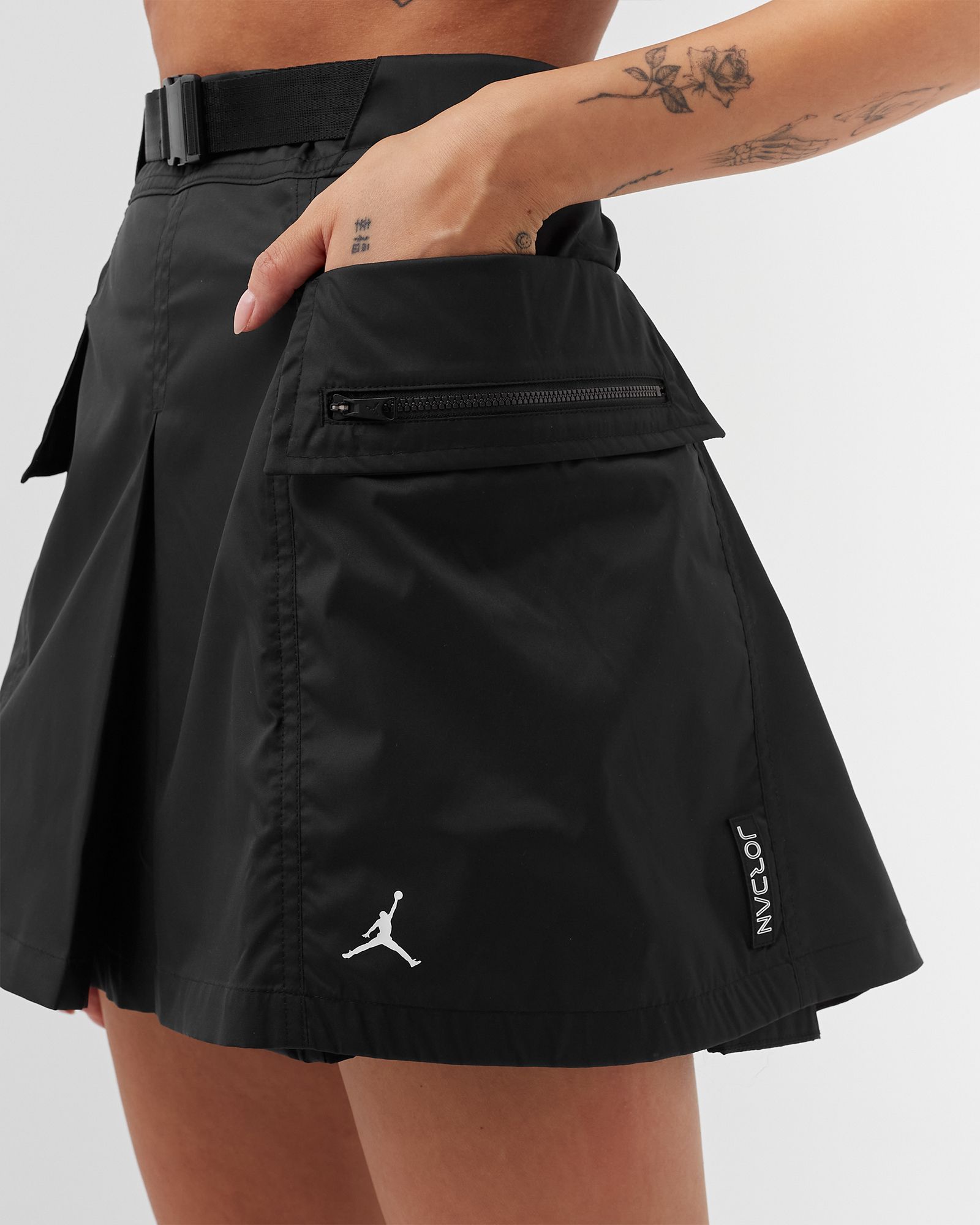 WMNS NEXT UTILITY SKIRT