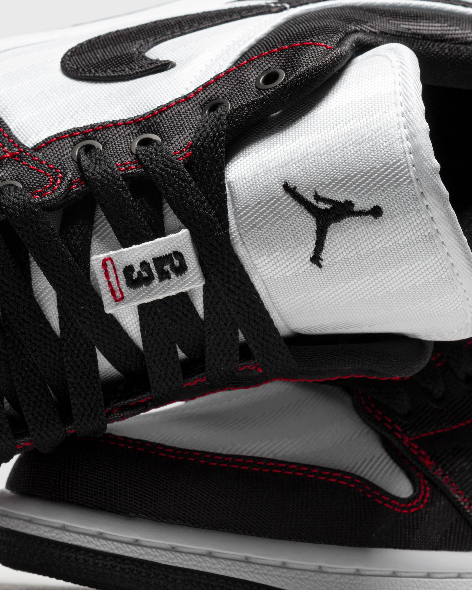 WMNS AIR JORDAN 1 LOW SE UTILITY