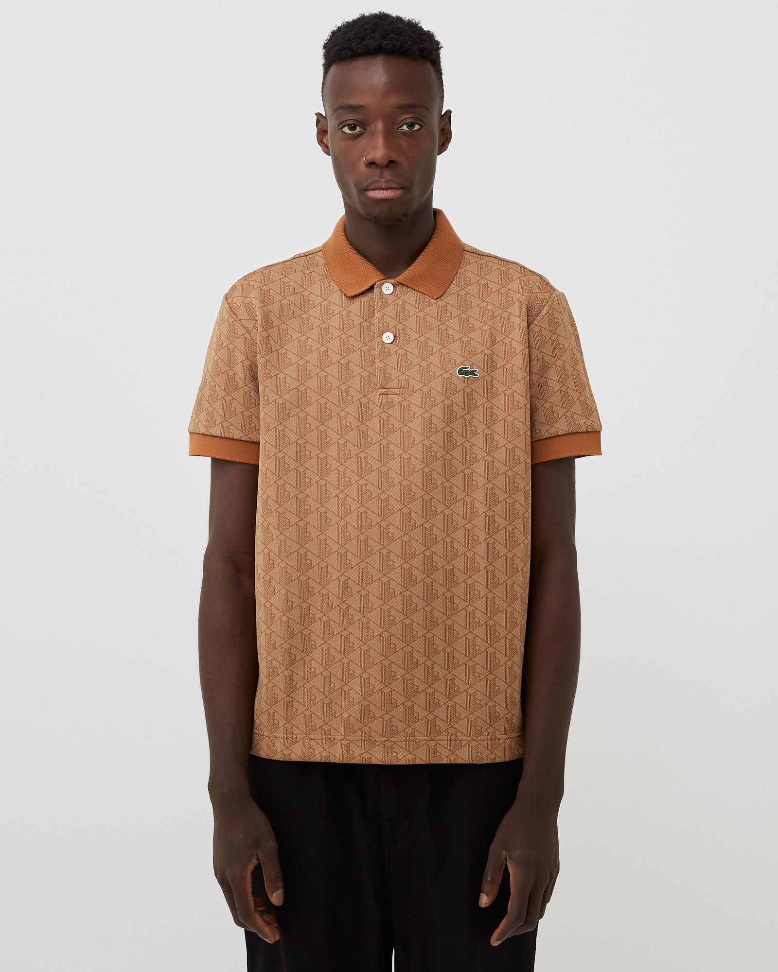 SHORT SLEEVED RIBBED COLLAR SHIRT