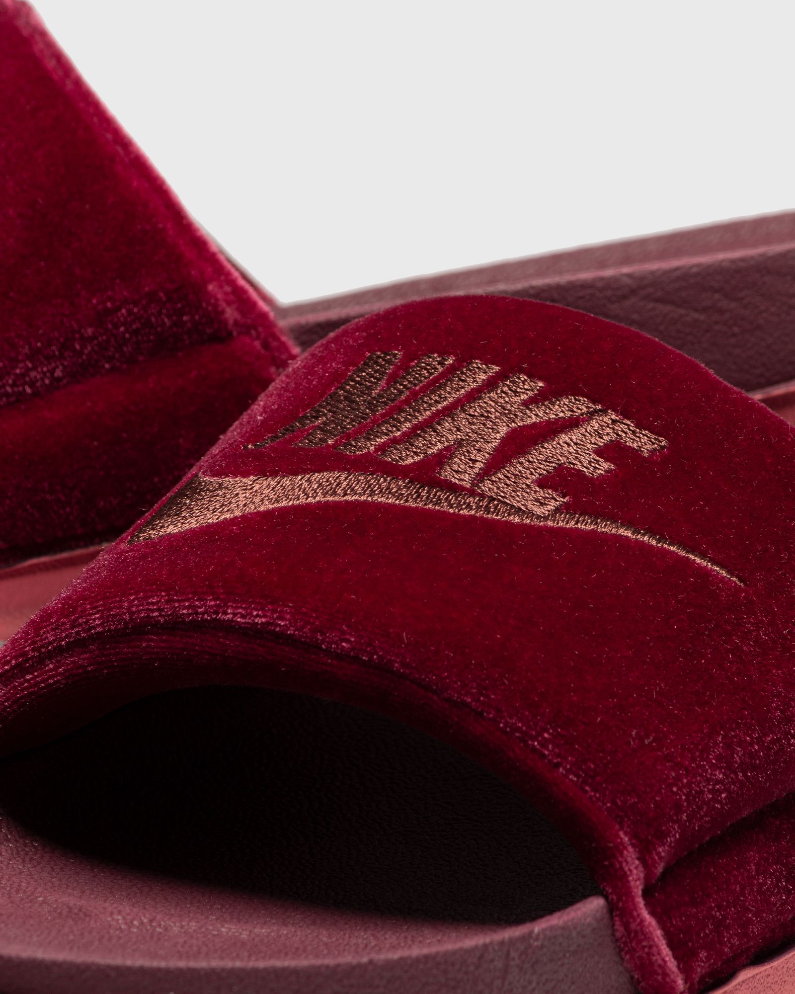 WMNS Offcourt Slide SE