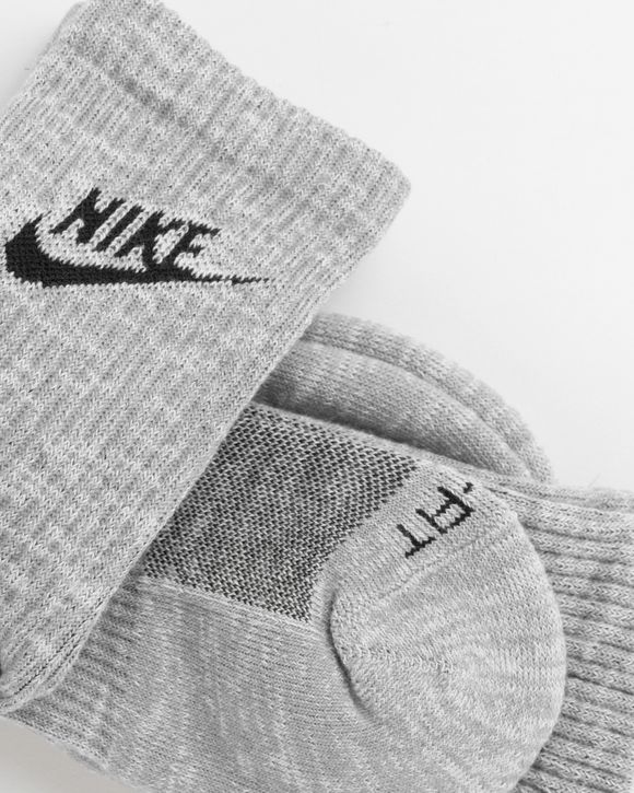 Nike crew shop socks grey