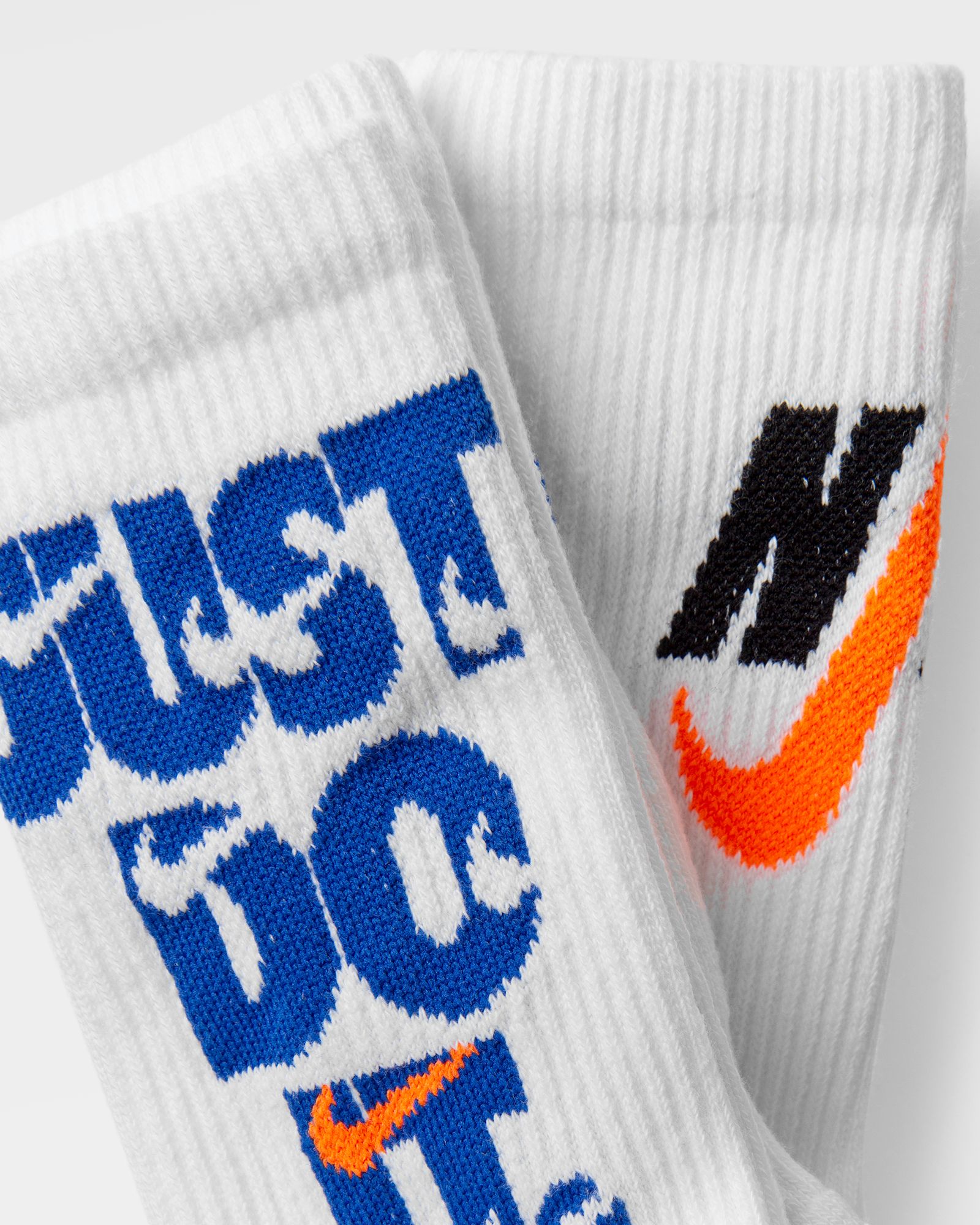 Everyday Plus Cushioned Crew Socks (3 Pairs)