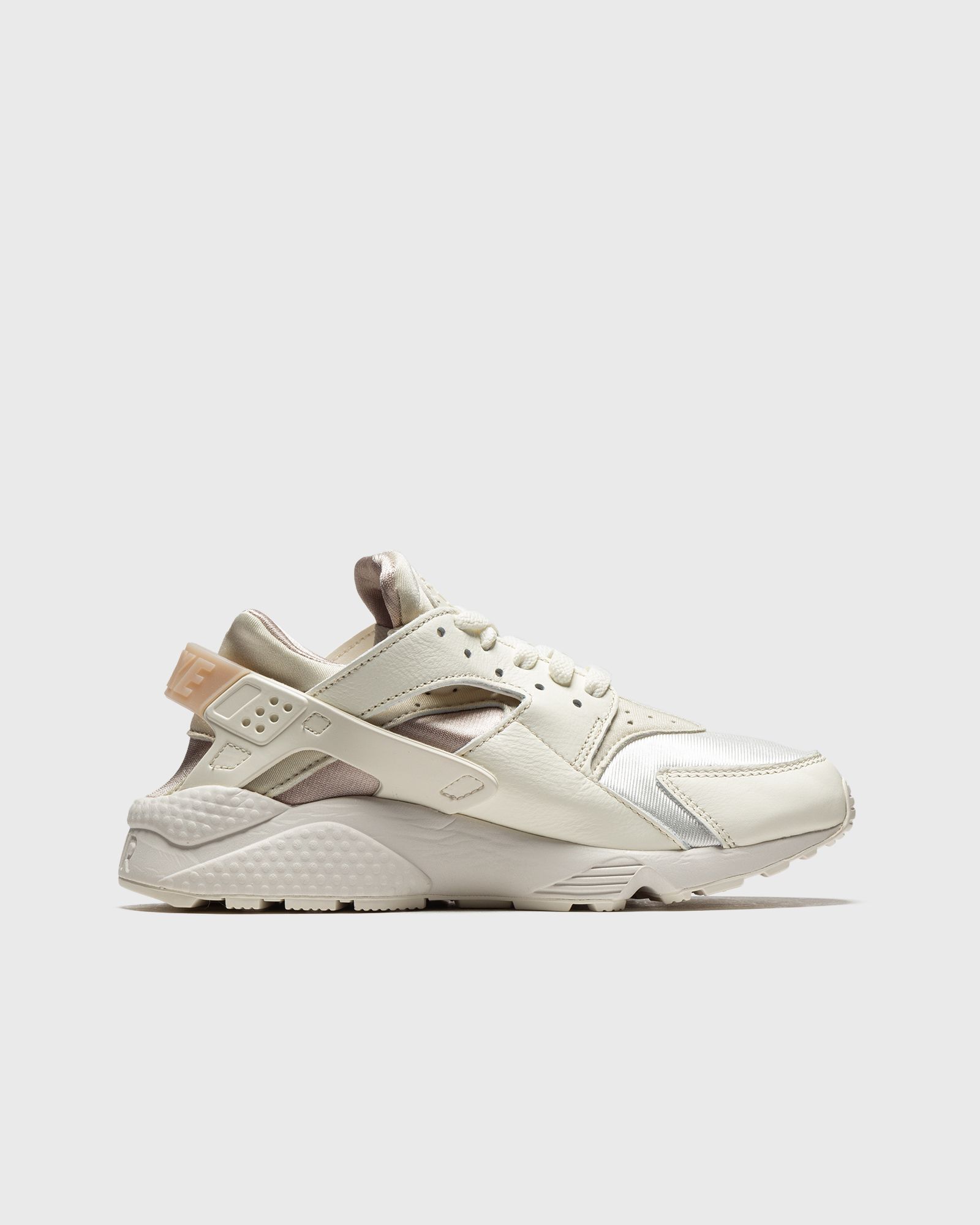 WMNS Air Huarache