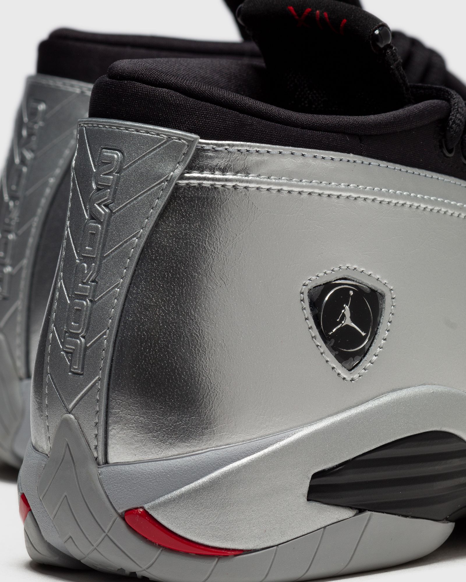 WMNS Air Jordan 14 Retro Low 'Metallic Silver'