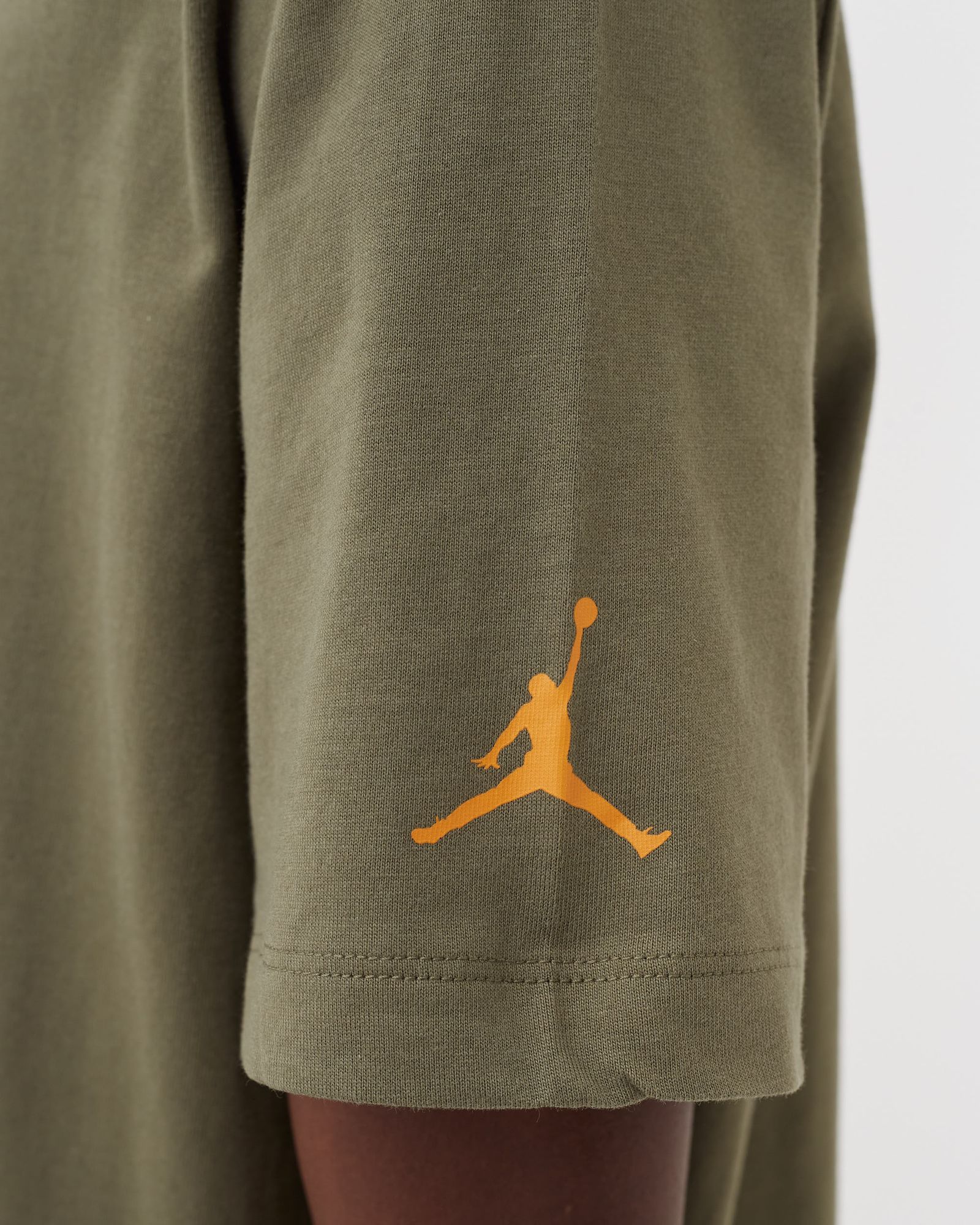 Flight Essentials Graphic Tee