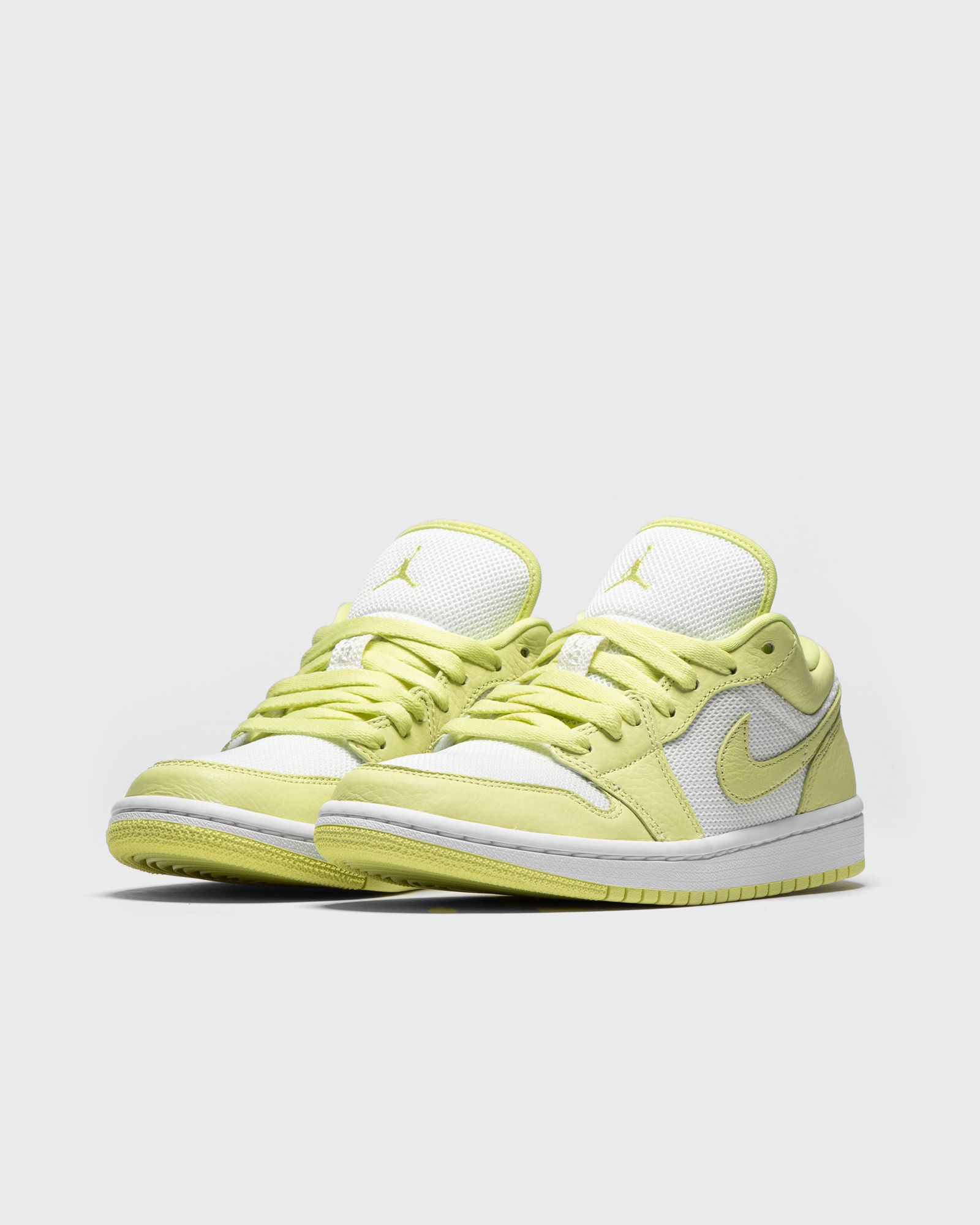 WMNS Air Jordan 1 Low SE
