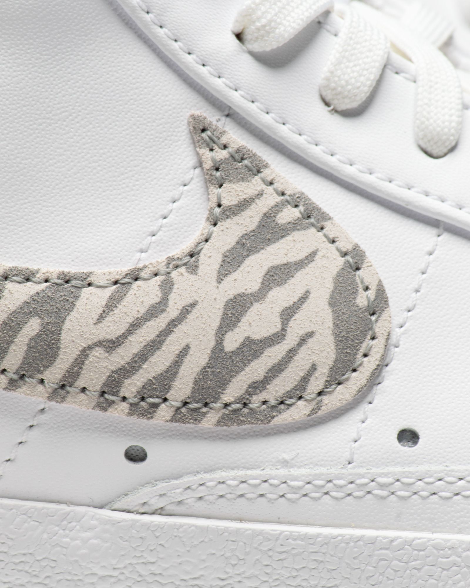 WMNS Blazer Mid '77 SE