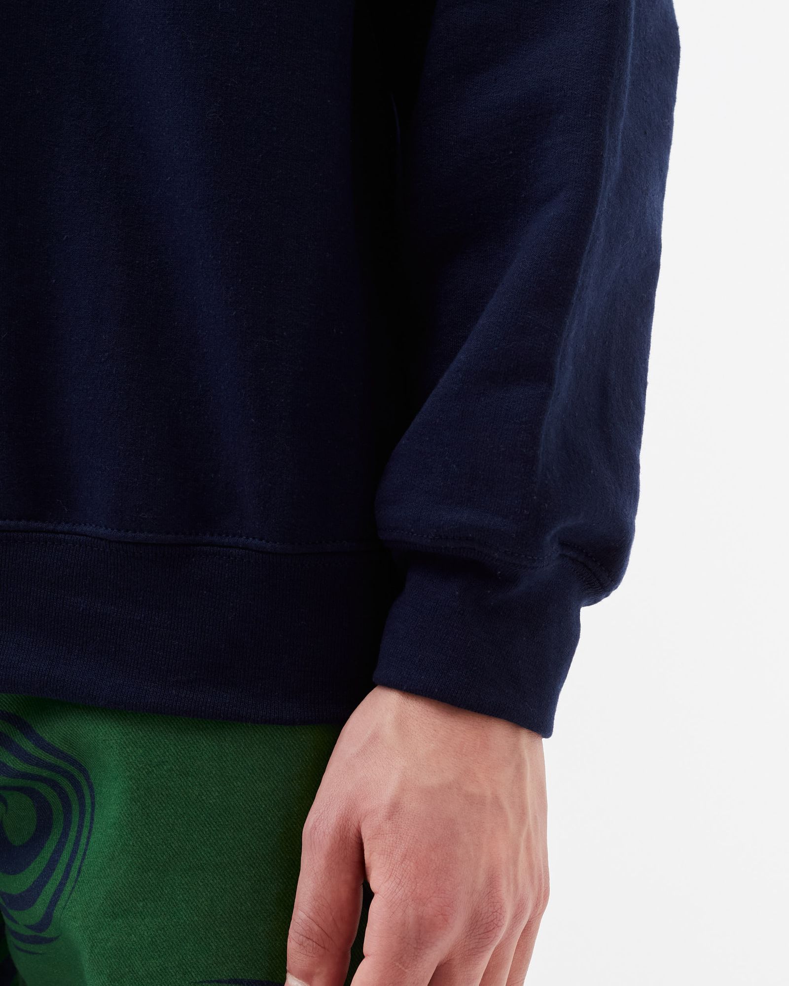 CLASSIC LOGO CREWNECK