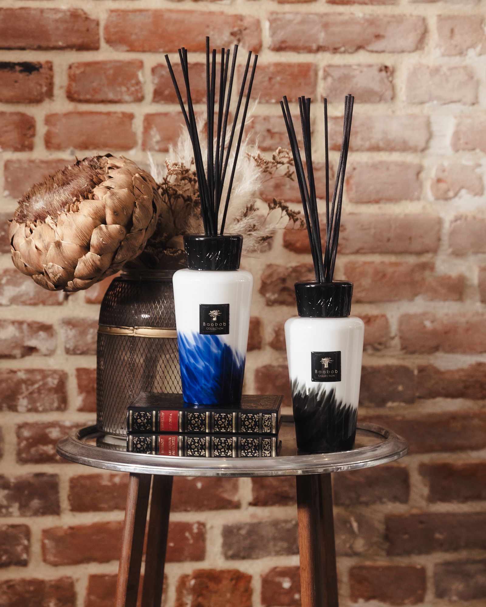 DIFFUSER FEATHERS 2025