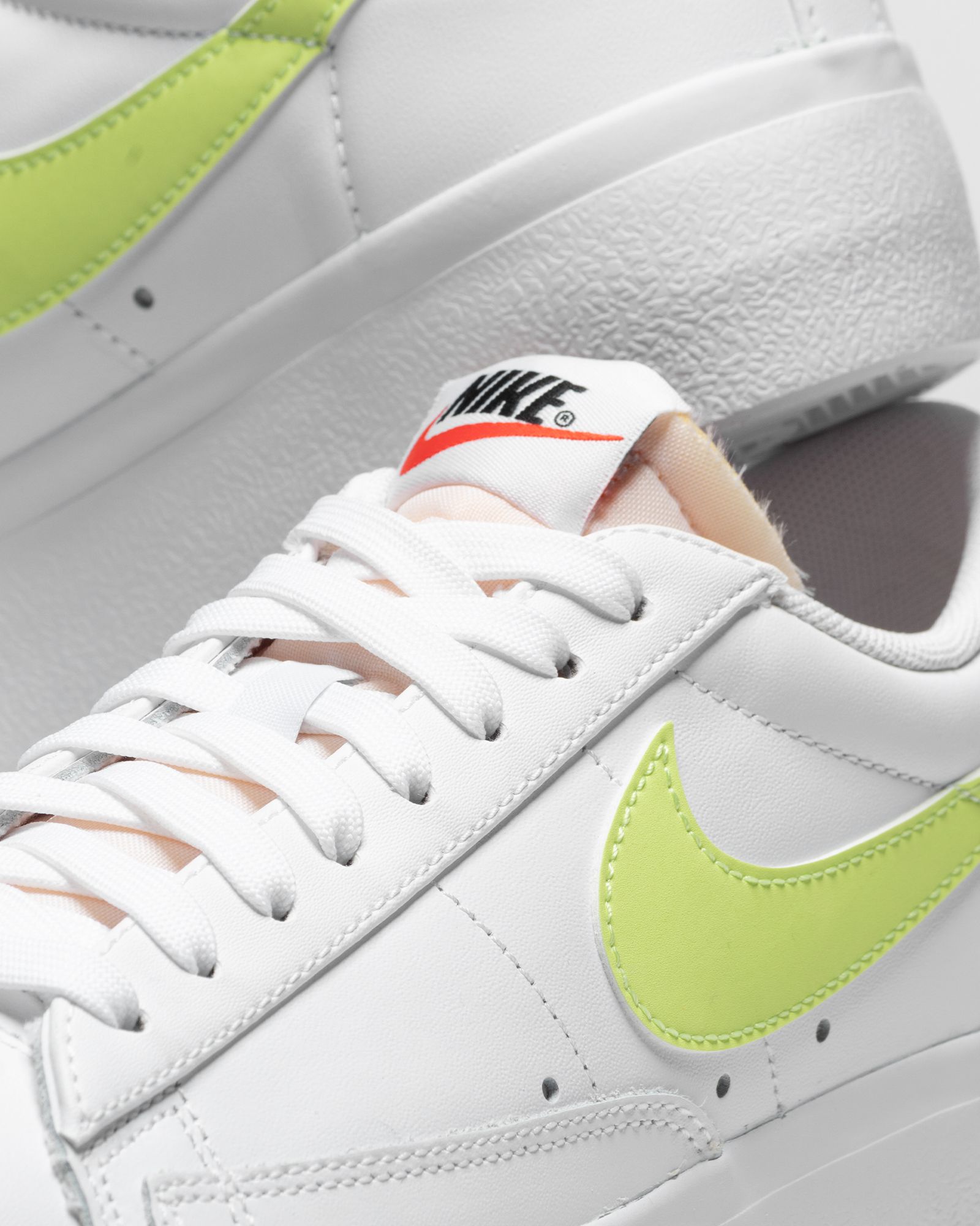 WMNS Blazer Low Platform 'LEMON TWIST'