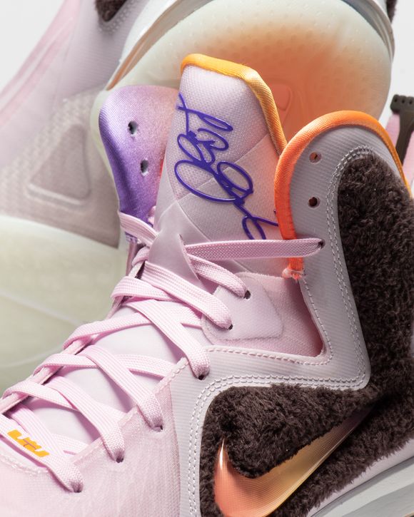 Nike LEBRON IX Pink BSTN Store