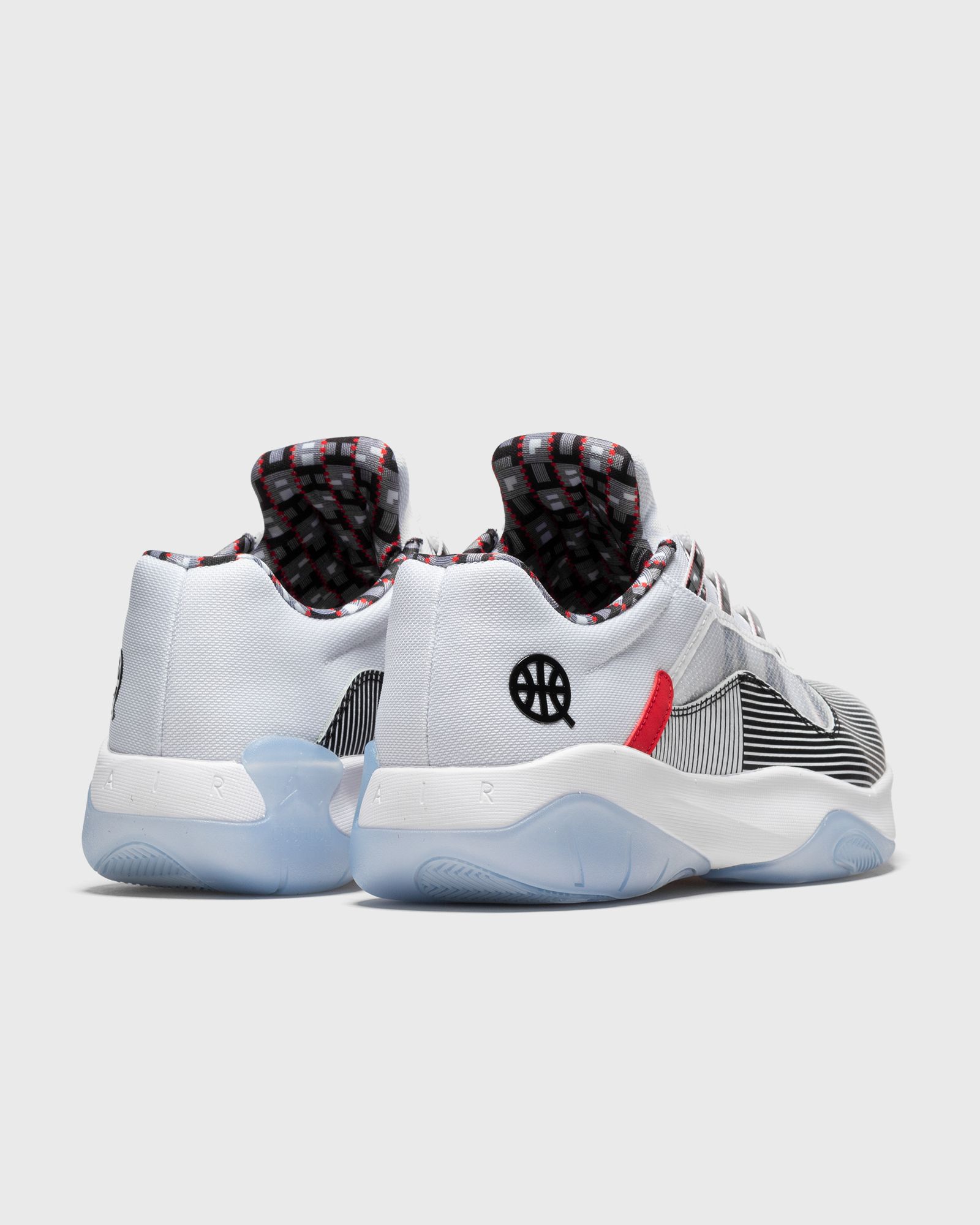 AIR JORDAN 11 CMFT LOW Quai 54