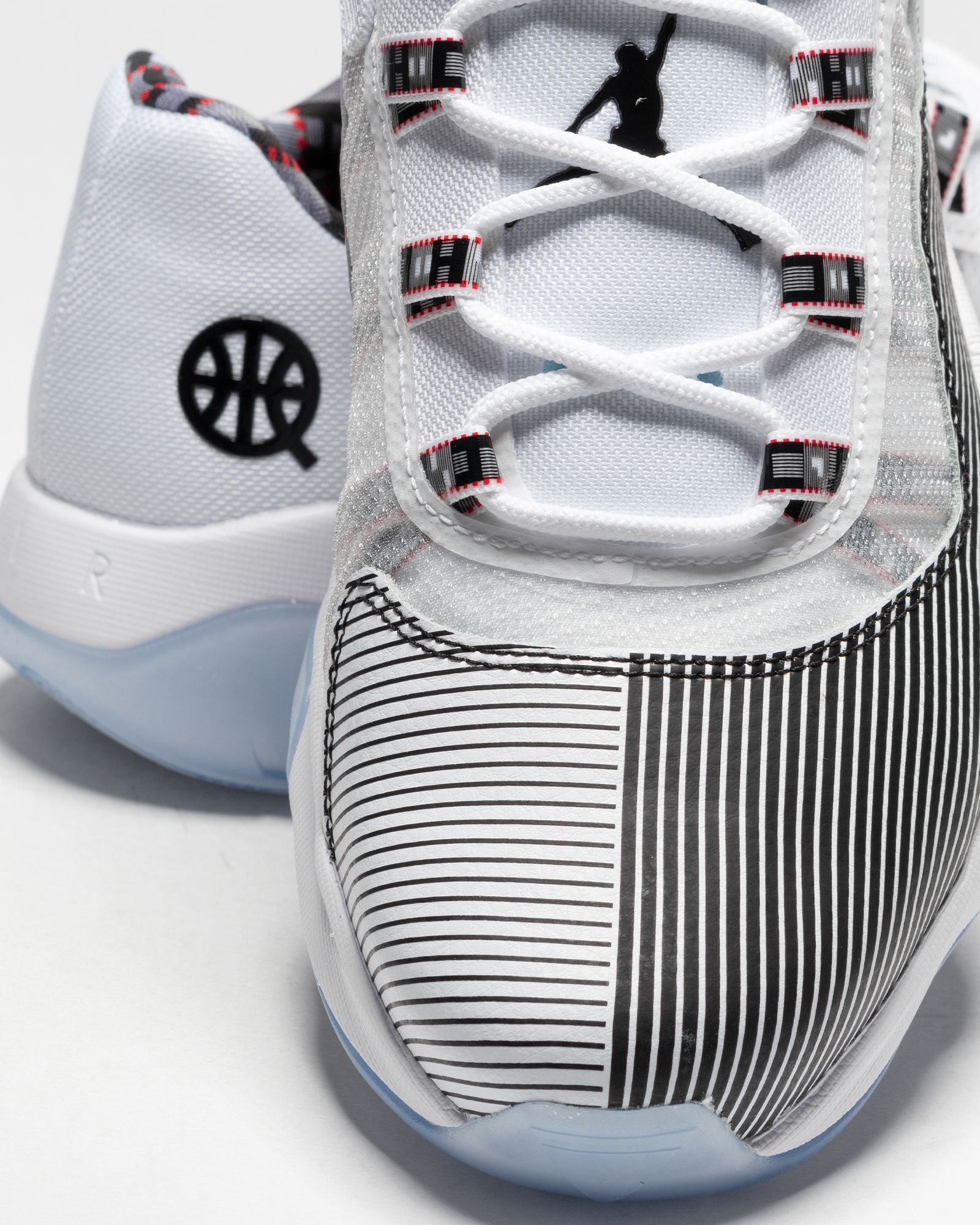 AIR JORDAN 11 CMFT LOW Quai 54