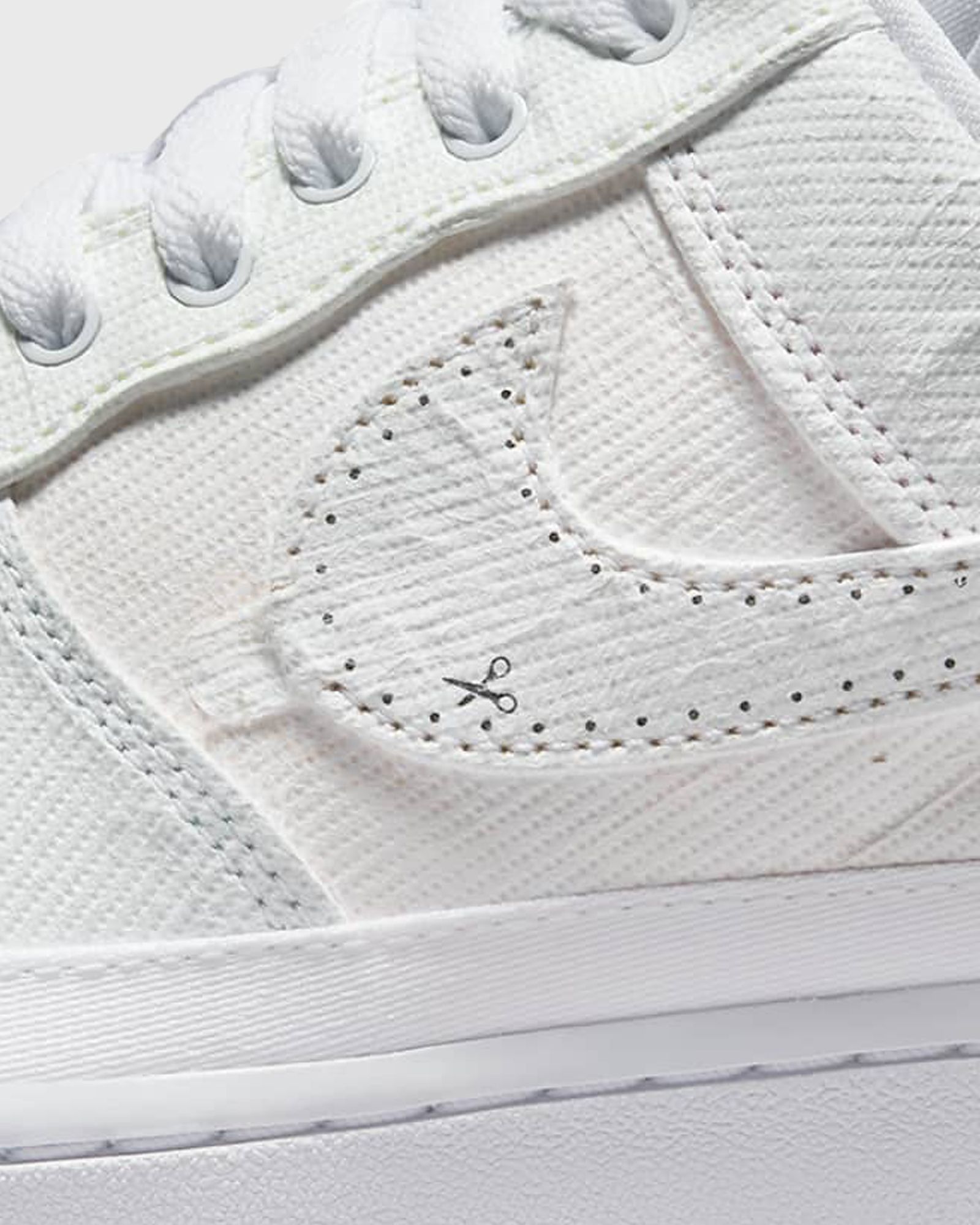 WMNS AIR FORCE 1 '07 PRM TEAR AWAY 'Purple Pulse'