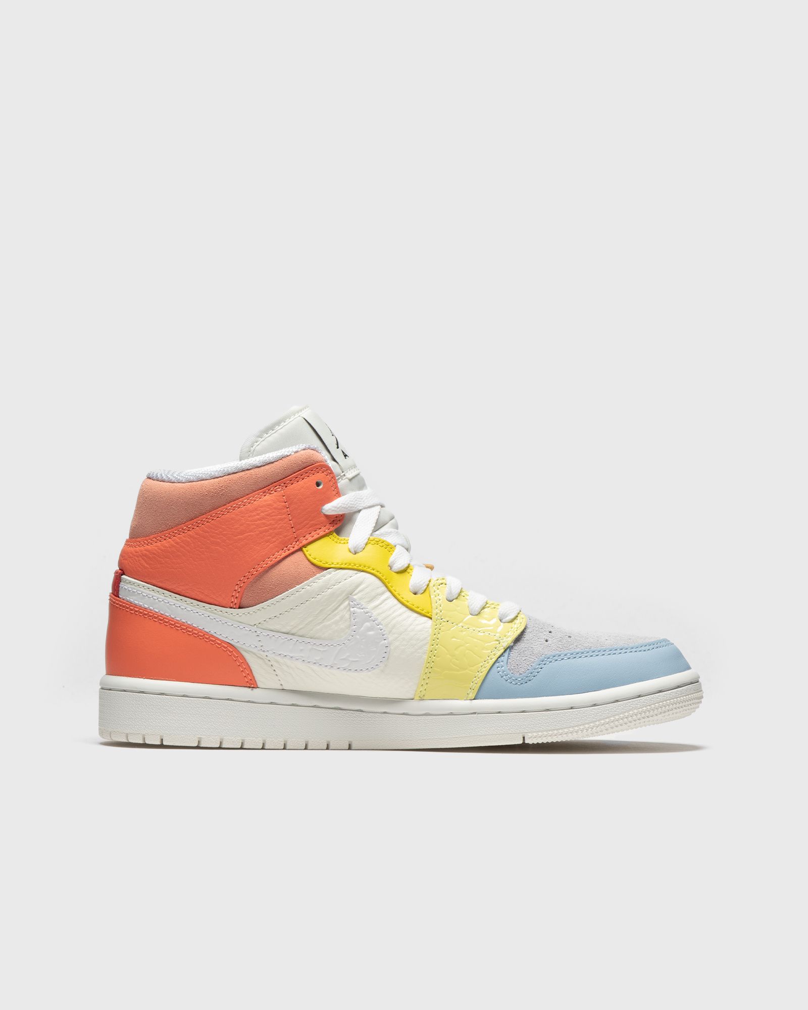 WMNS Air Jordan 1 Mid 'to my first coach'