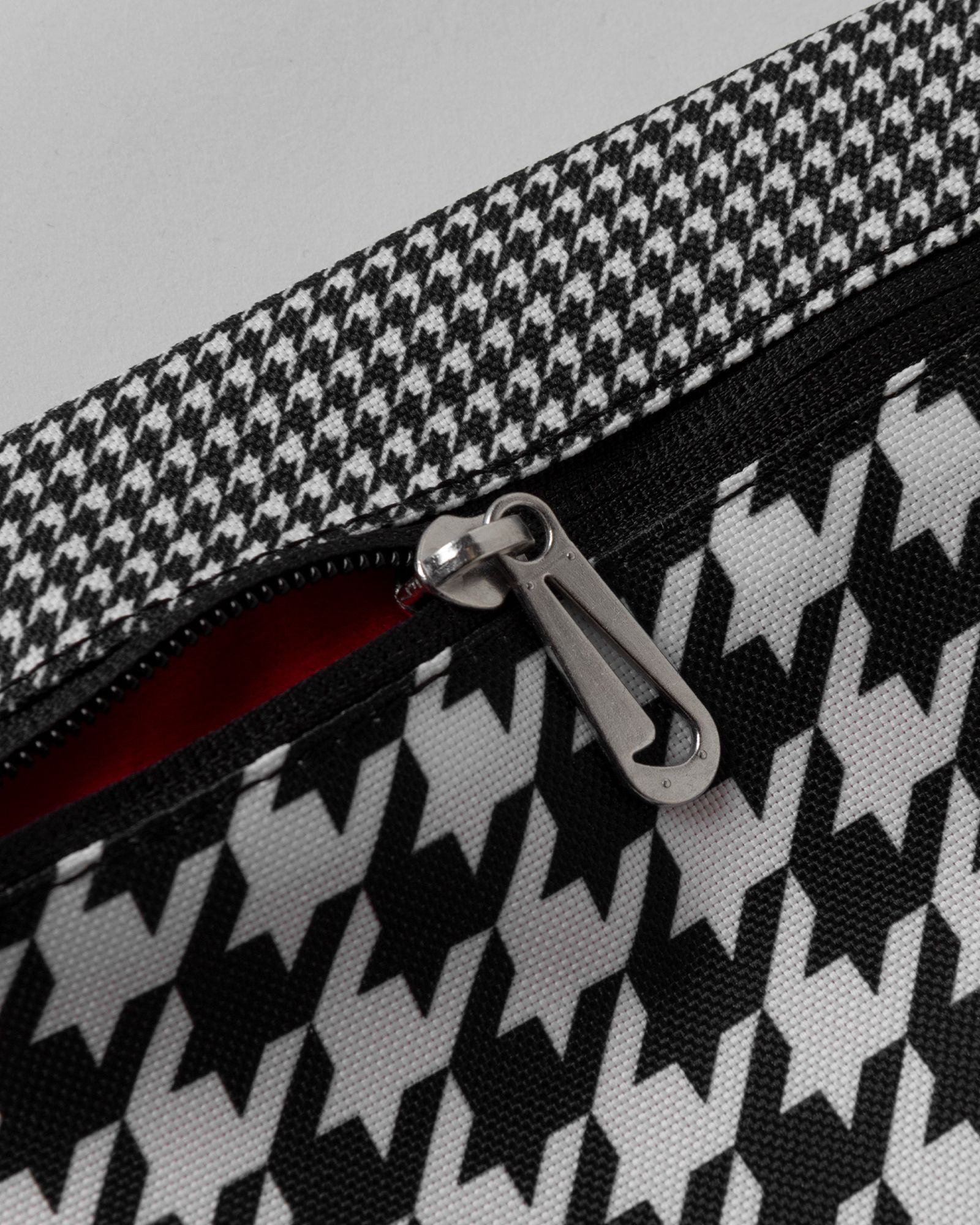 WMNS Futura 365 Crossbody Bag