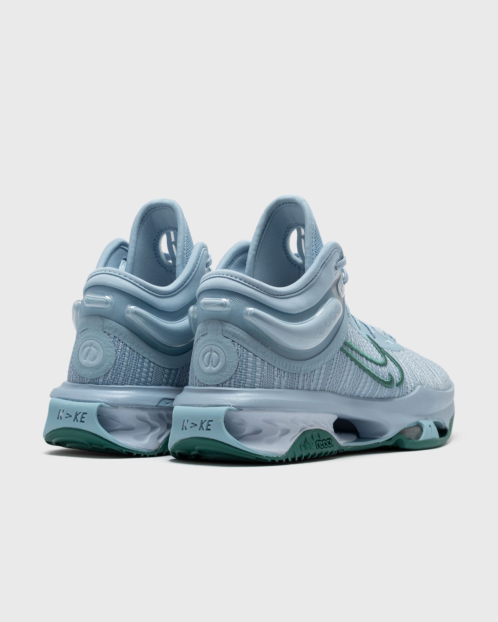 NIKE AIR ZOOM G.T. JUMP 2