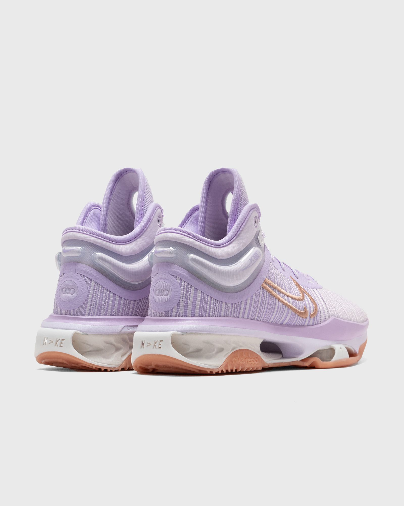 NIKE AIR ZOOM G.T. JUMP 2