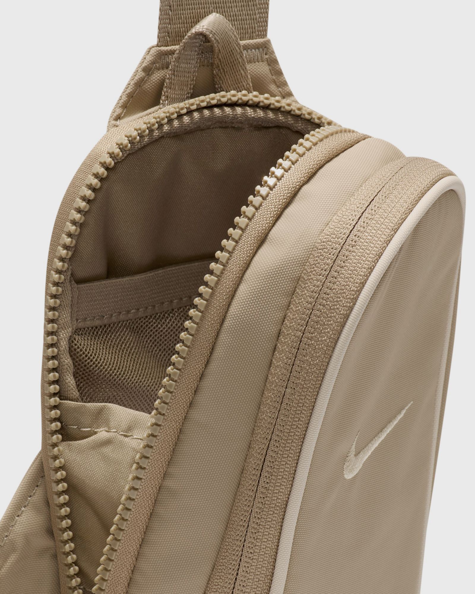 Essentials Crossbody Bag (1L)