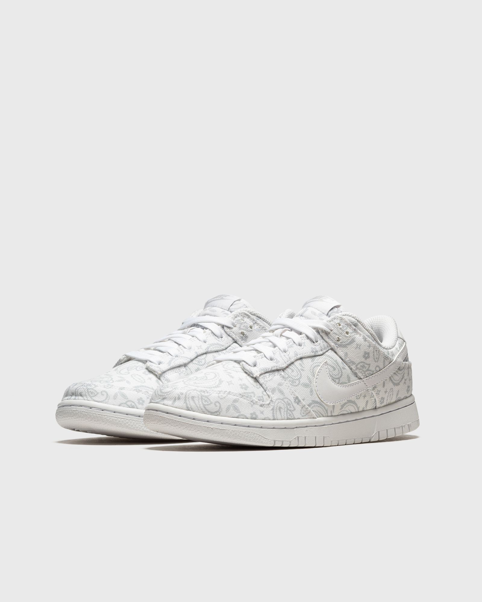 WMNS DUNK LOW ESS
