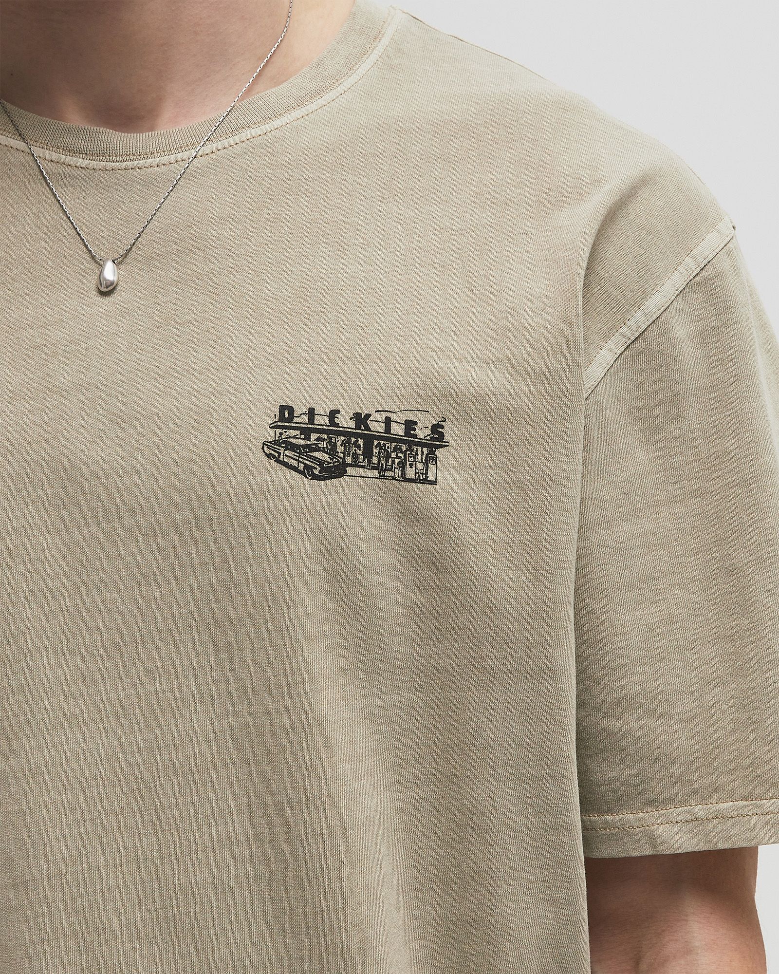 SERVICE STATION SS TEE