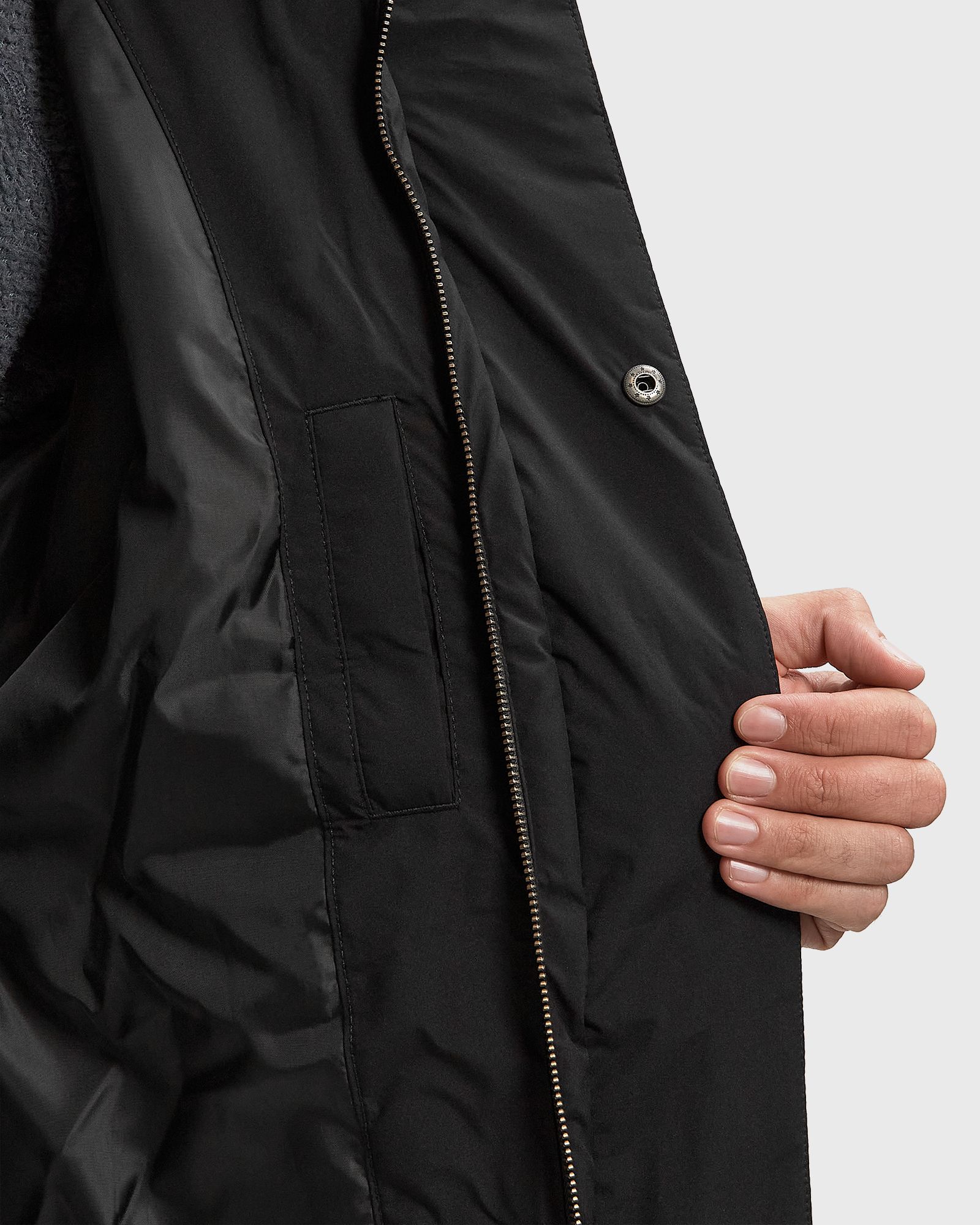 EAGLEVILLE HOODED PUFFER