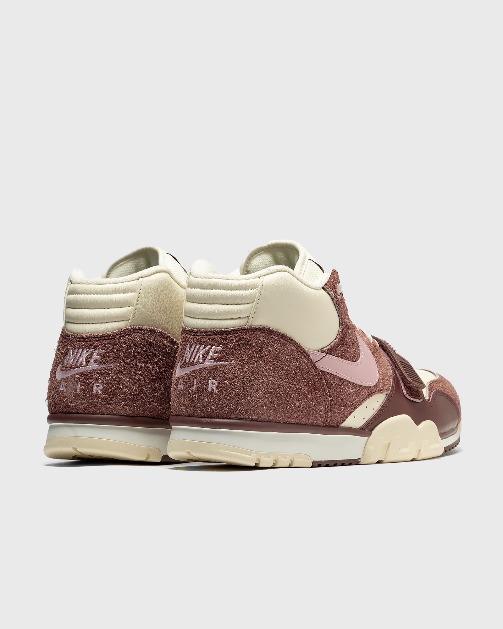 Air Trainer 1 'Valentine's day'