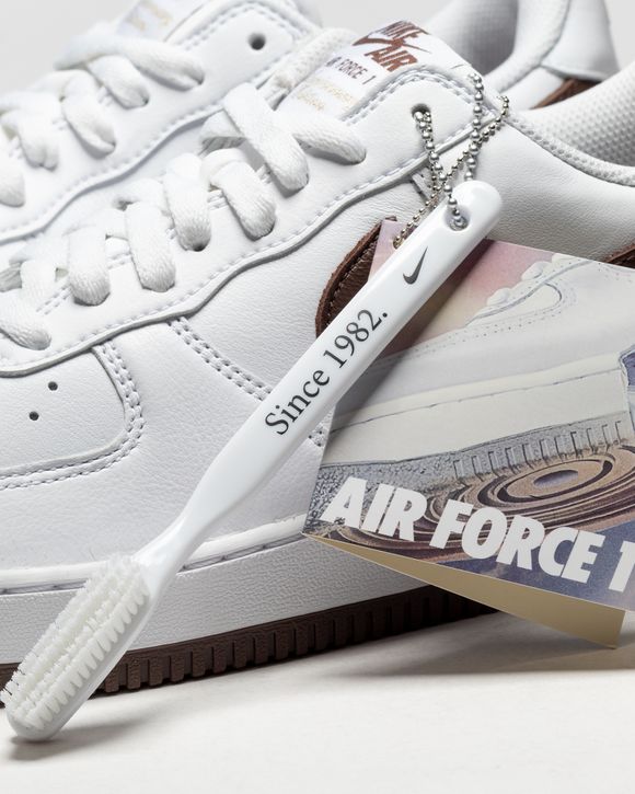 Nike, Shoes, Nike Air Force 82 White And Gold Swoosh