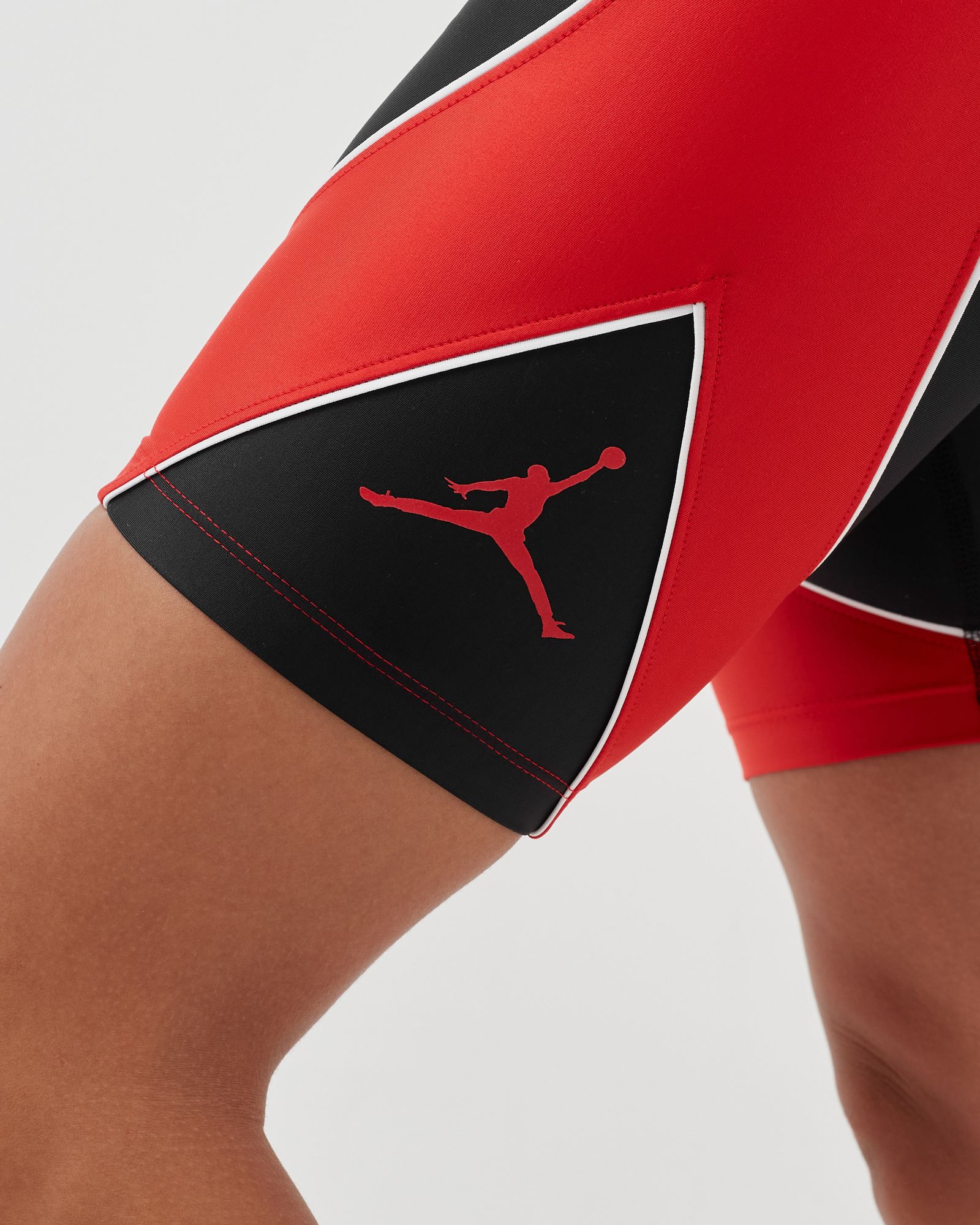 WMNS ESSENTIAL BIKER SHORT QUAI 54