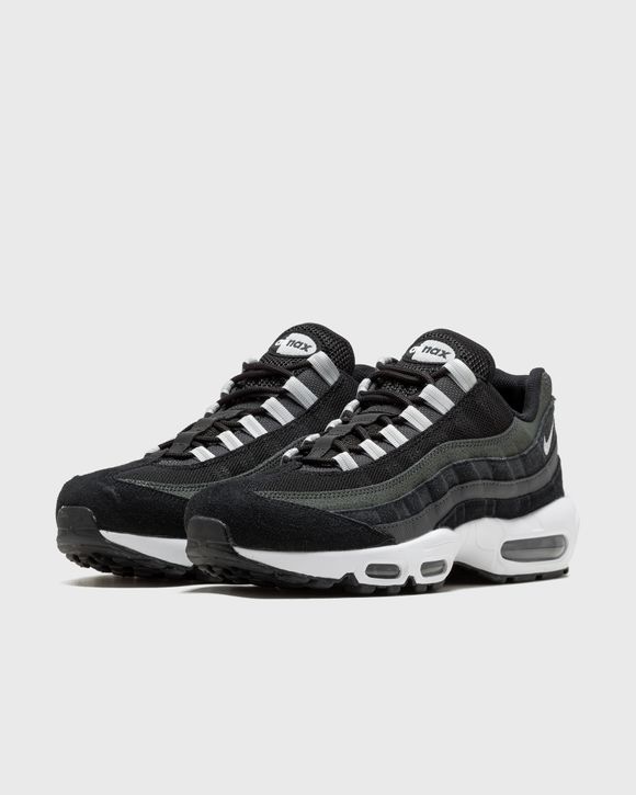 Air max 95 on sale black with white bottom