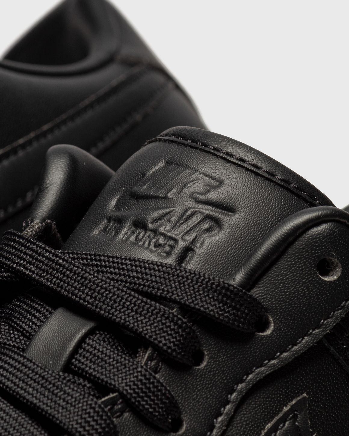 Black nike air force 1 07 online