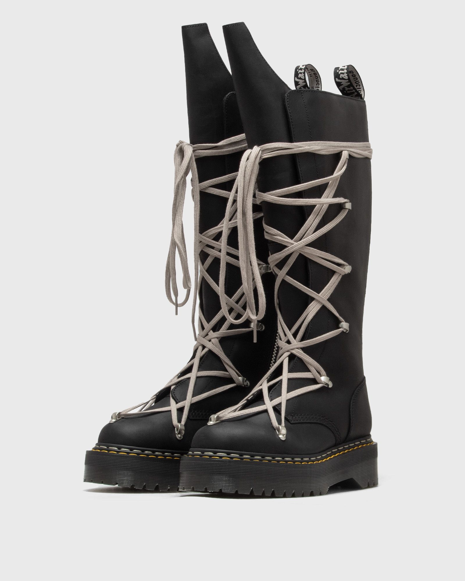 x DR. MARTENS 1B60 QUAD SOLE PENTALACE BOOT