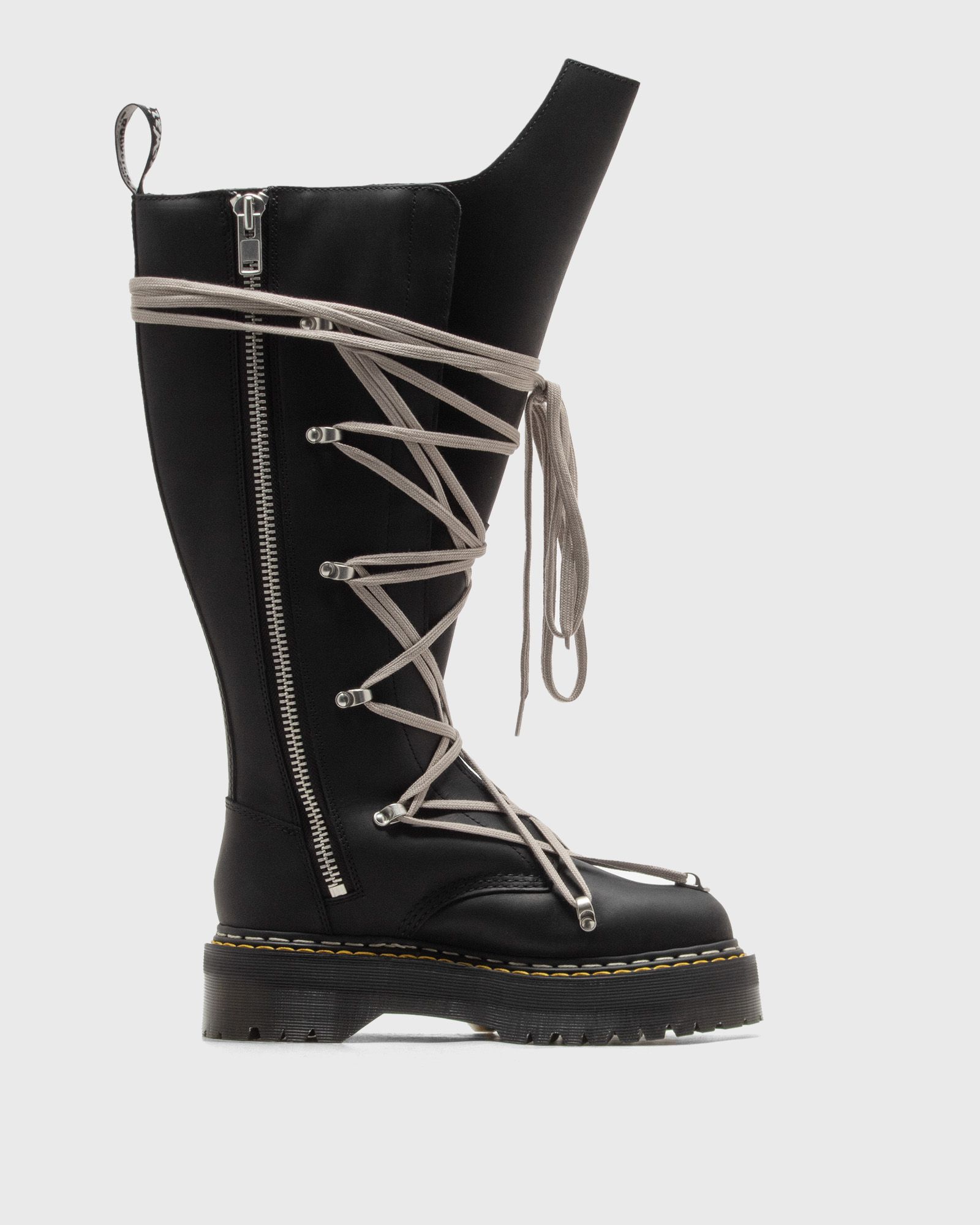 x DR. MARTENS 1B60 QUAD SOLE PENTALACE BOOT