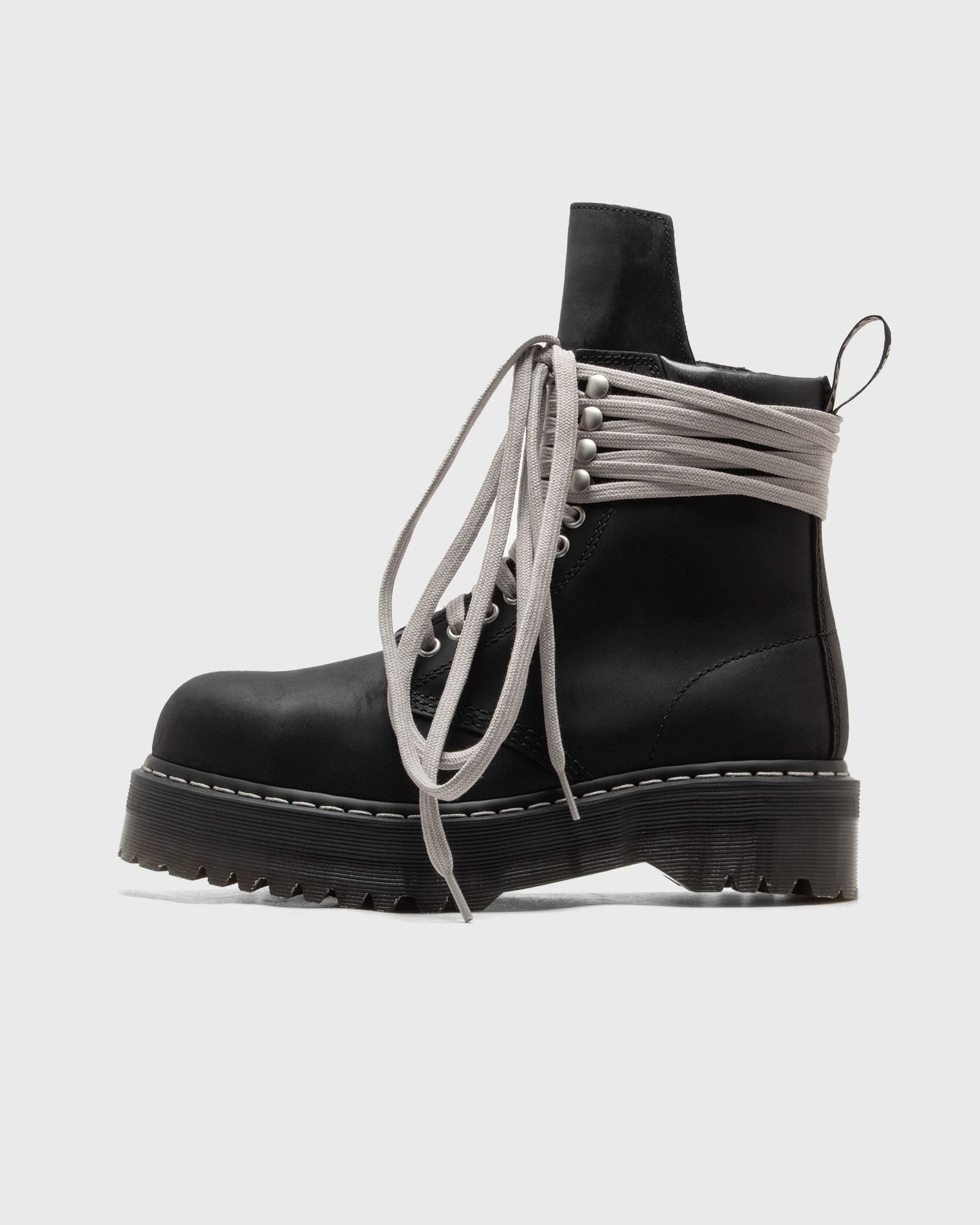 x DR. MARTENS QUAD SOLE STEEL TOE BOOT
