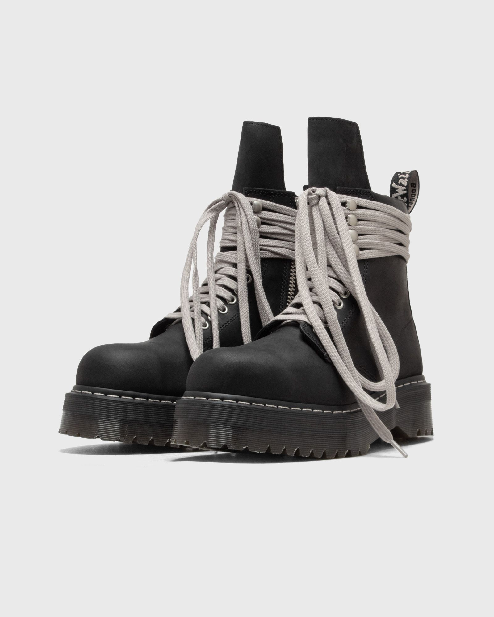 x DR. MARTENS QUAD SOLE STEEL TOE BOOT