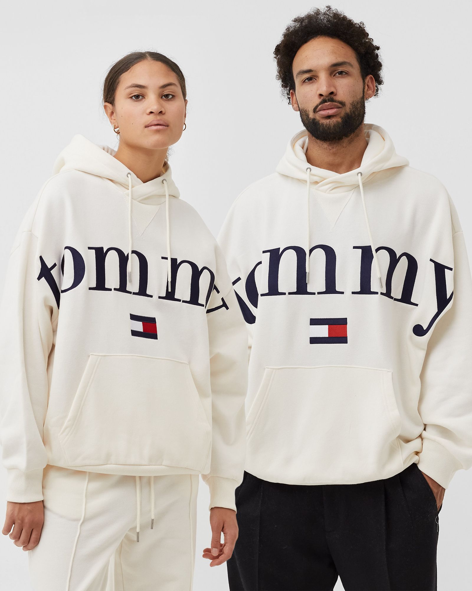 TOMMY HOODIE